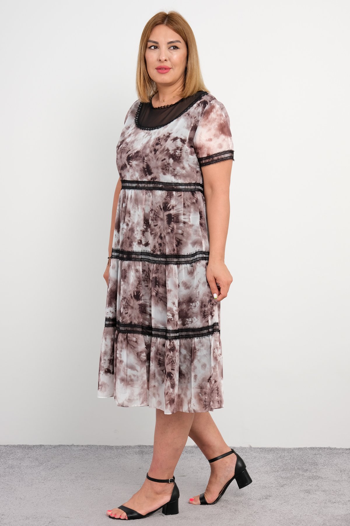 Day Dresses Medium-Brown