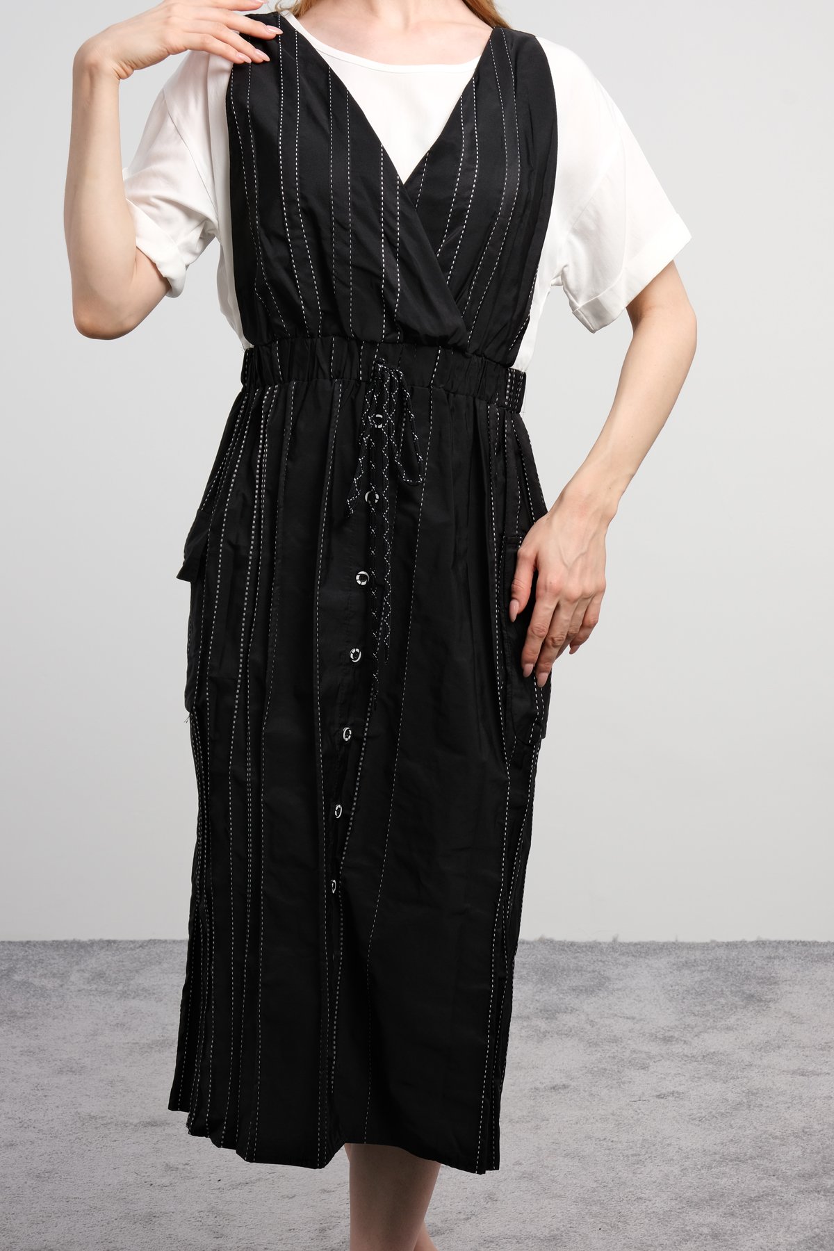 Day Dresses Medium-Black