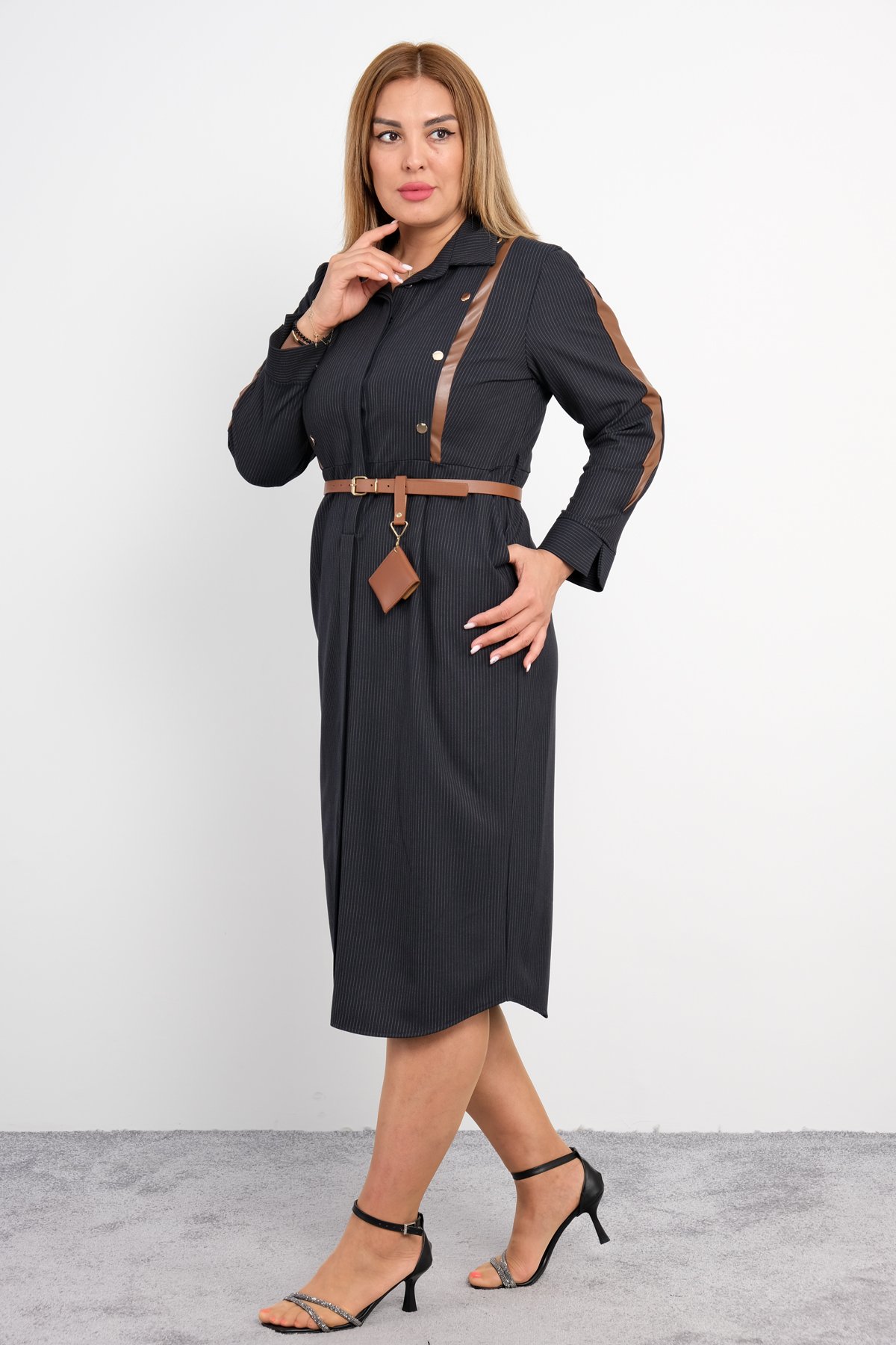 Günlük Elbiseler-Kahverengi