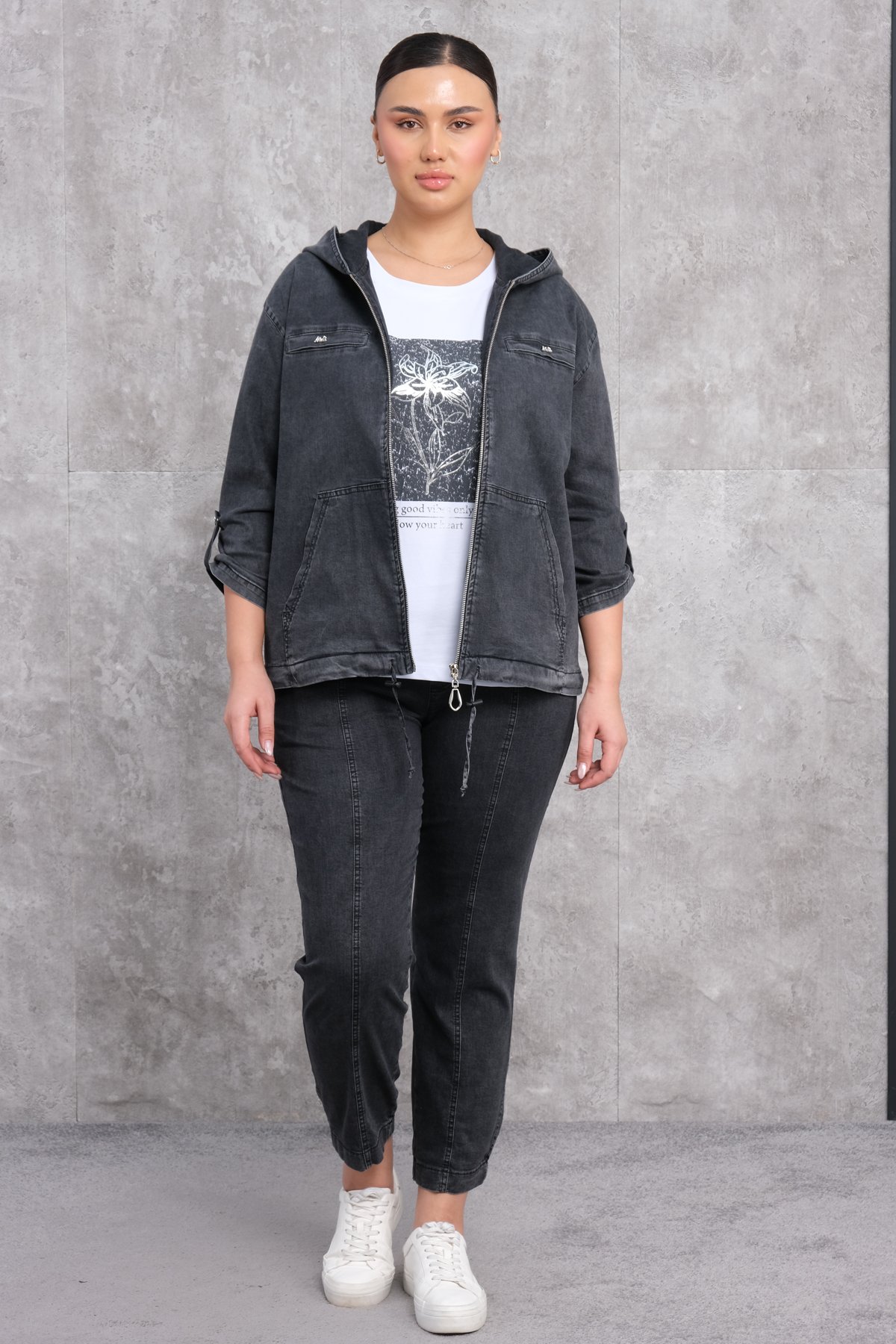 Plus Size Womens Three-Piece Sports Set-Black