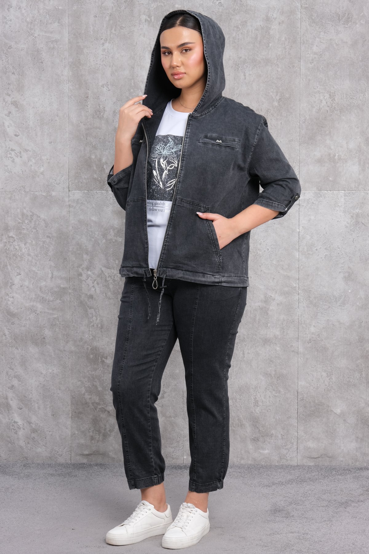 Plus Size Womens Three-Piece Sports Set-Black