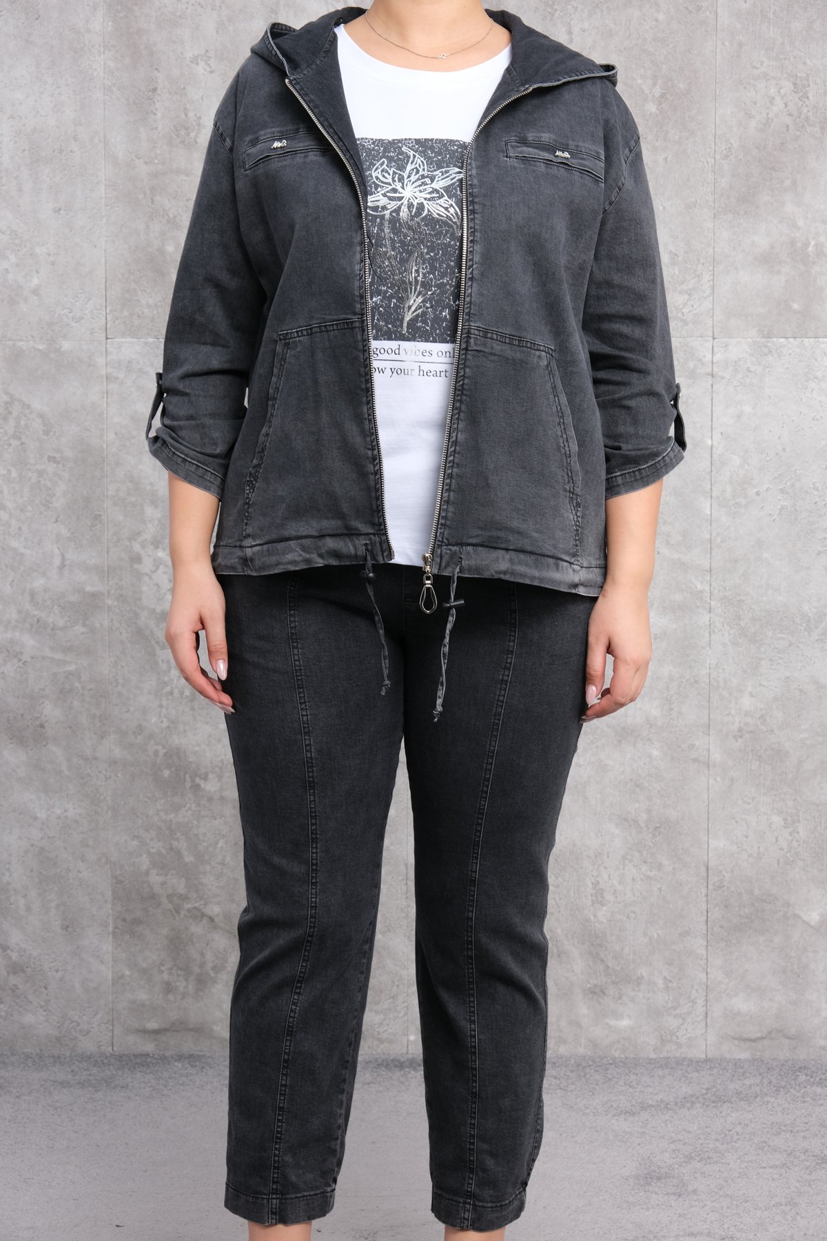 Plus Size Womens Three-Piece Sports Set-Black