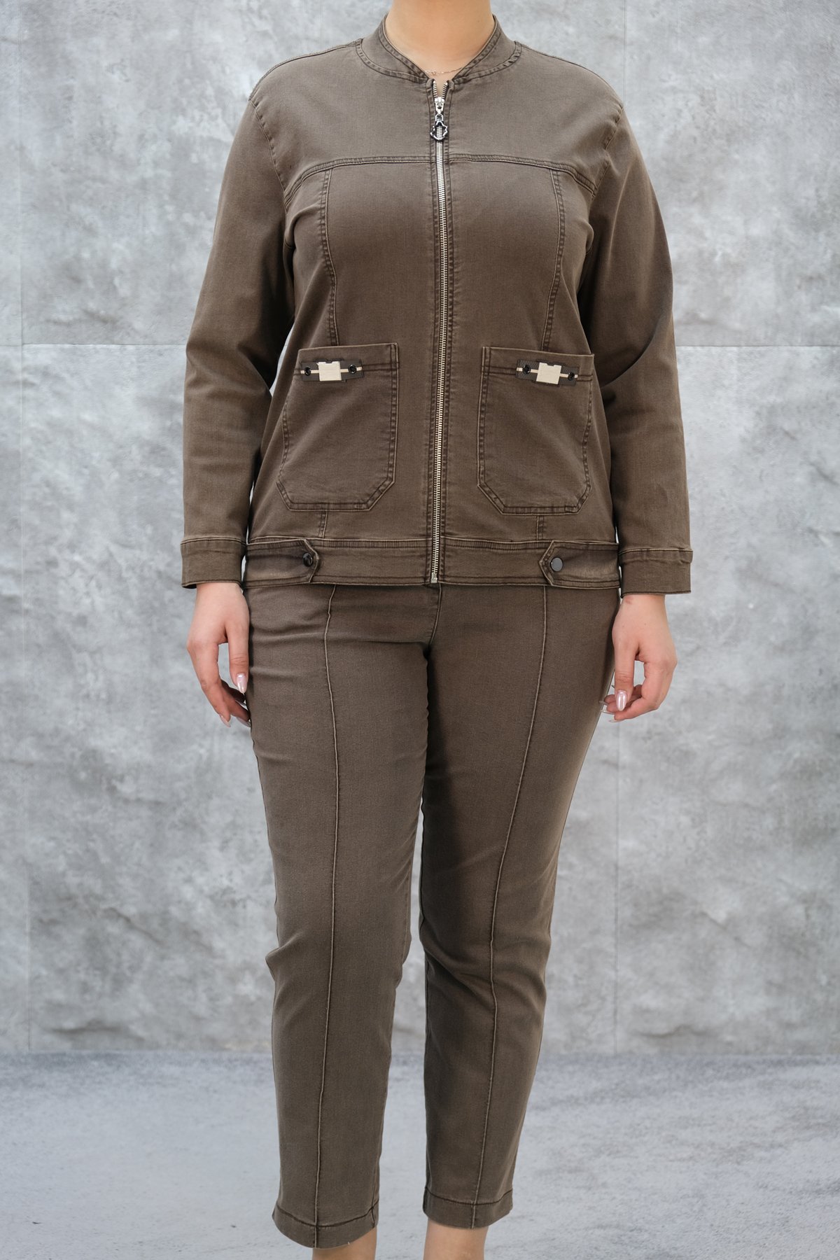 Plus Size Womens Two-Piece Sports Set-Brown