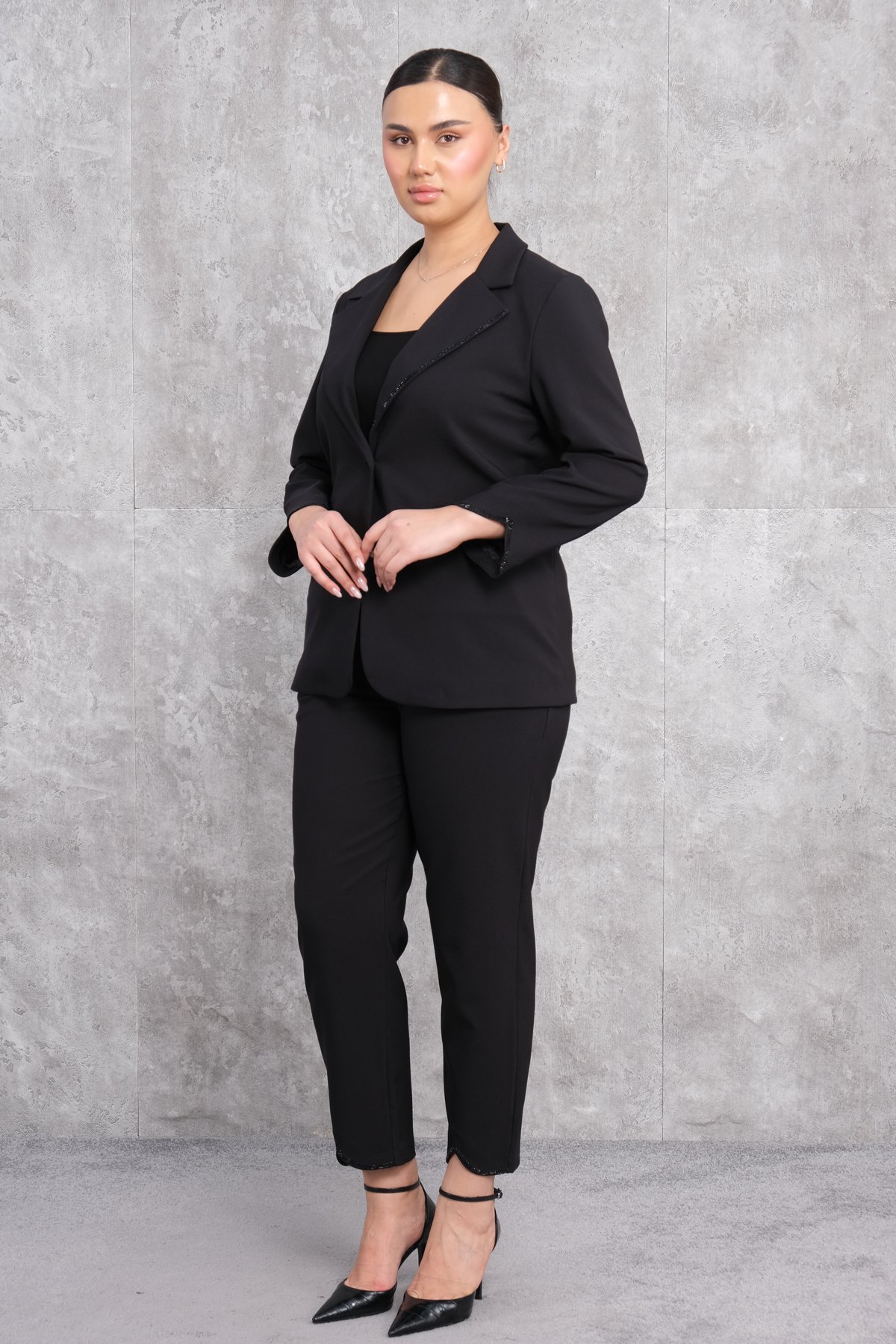 Plus Size Classic Two-Piece Set-Black