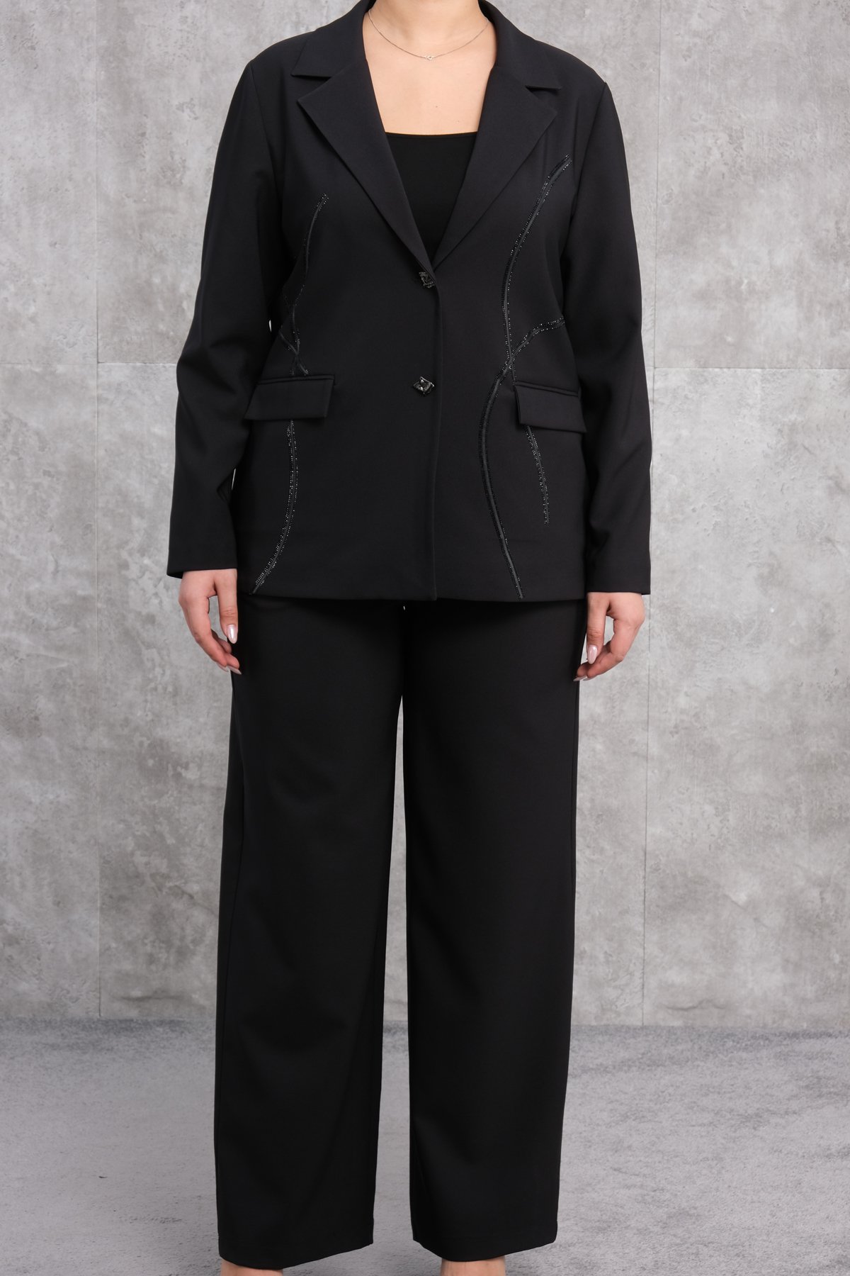 Plus Size Classic Two-Piece Set-Black