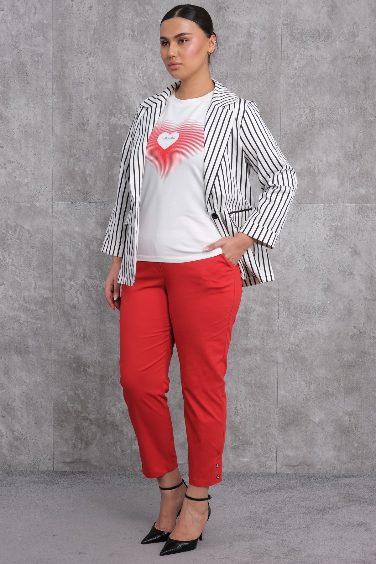 Plus Size Womens Three-Piece Sports Set-Red