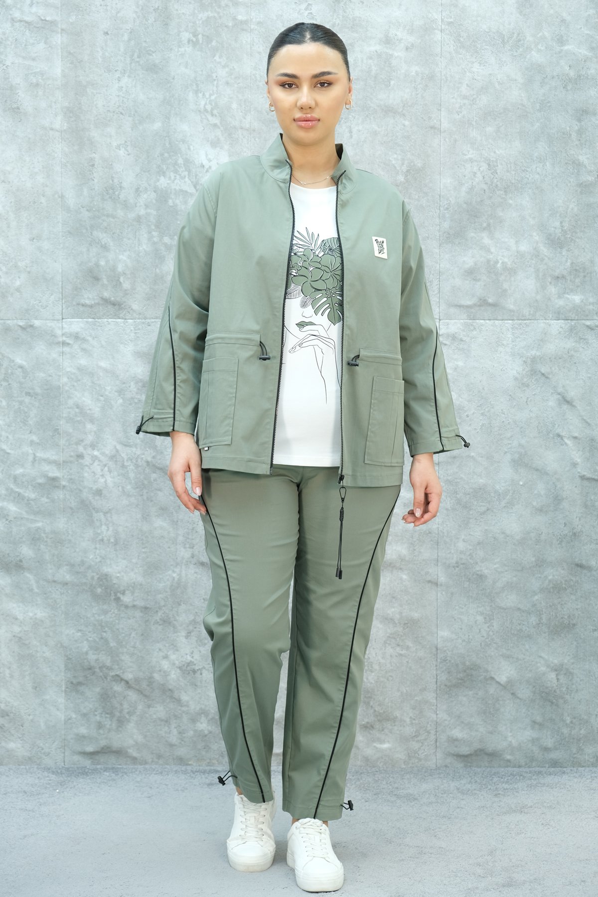 Plus Size Womens Three-Piece Sports Set-Khaki