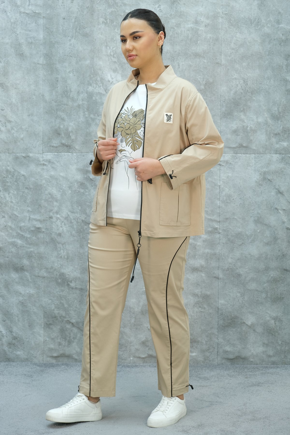 Plus Size Womens Three-Piece Sports Set-Beige