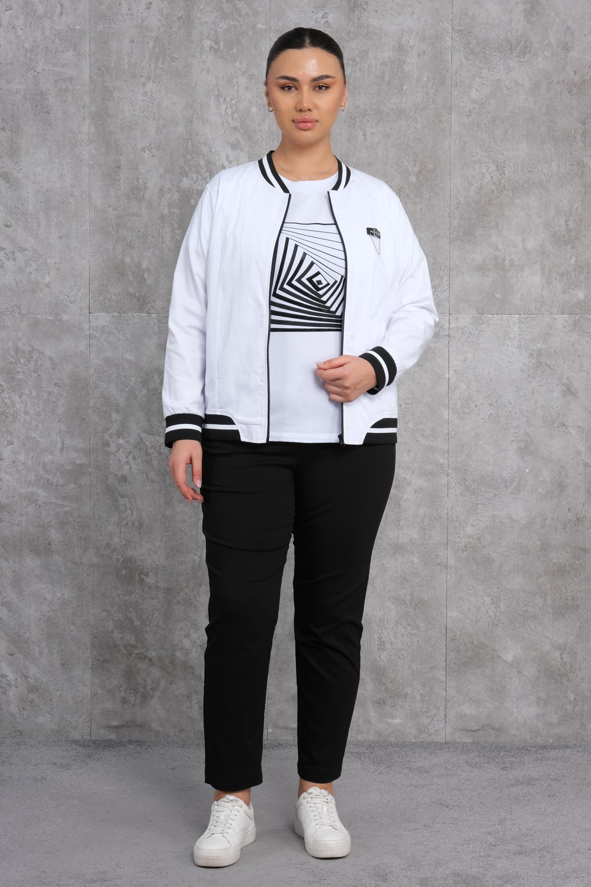 Plus Size Womens Three-Piece Sports Set-White