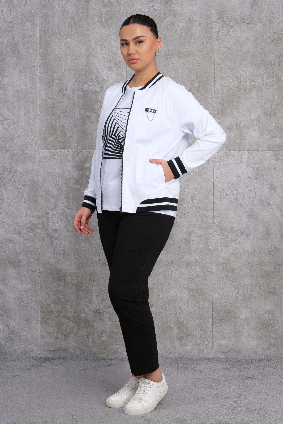 Plus Size Womens Three-Piece Sports Set-White