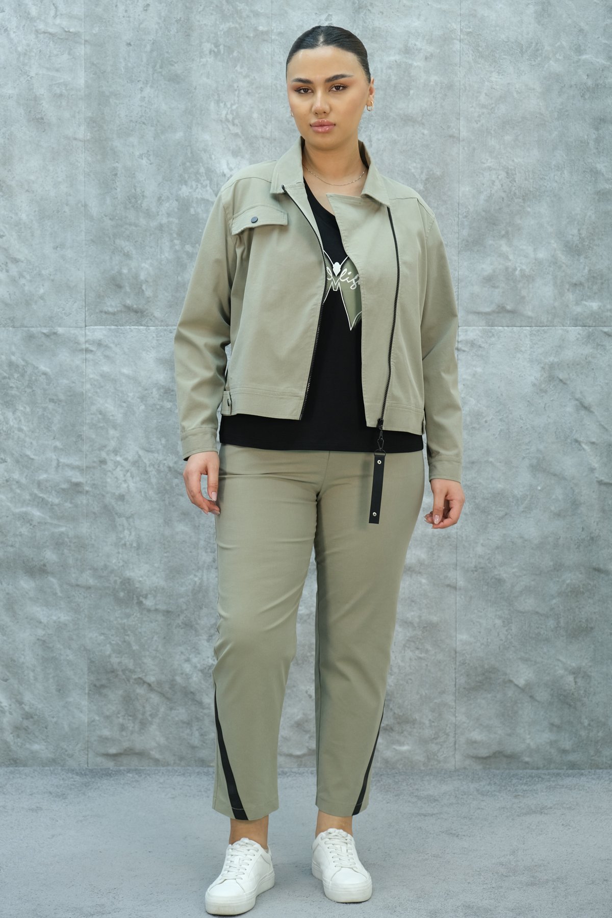 Plus Size Womens Three-Piece Sports Set-Khaki