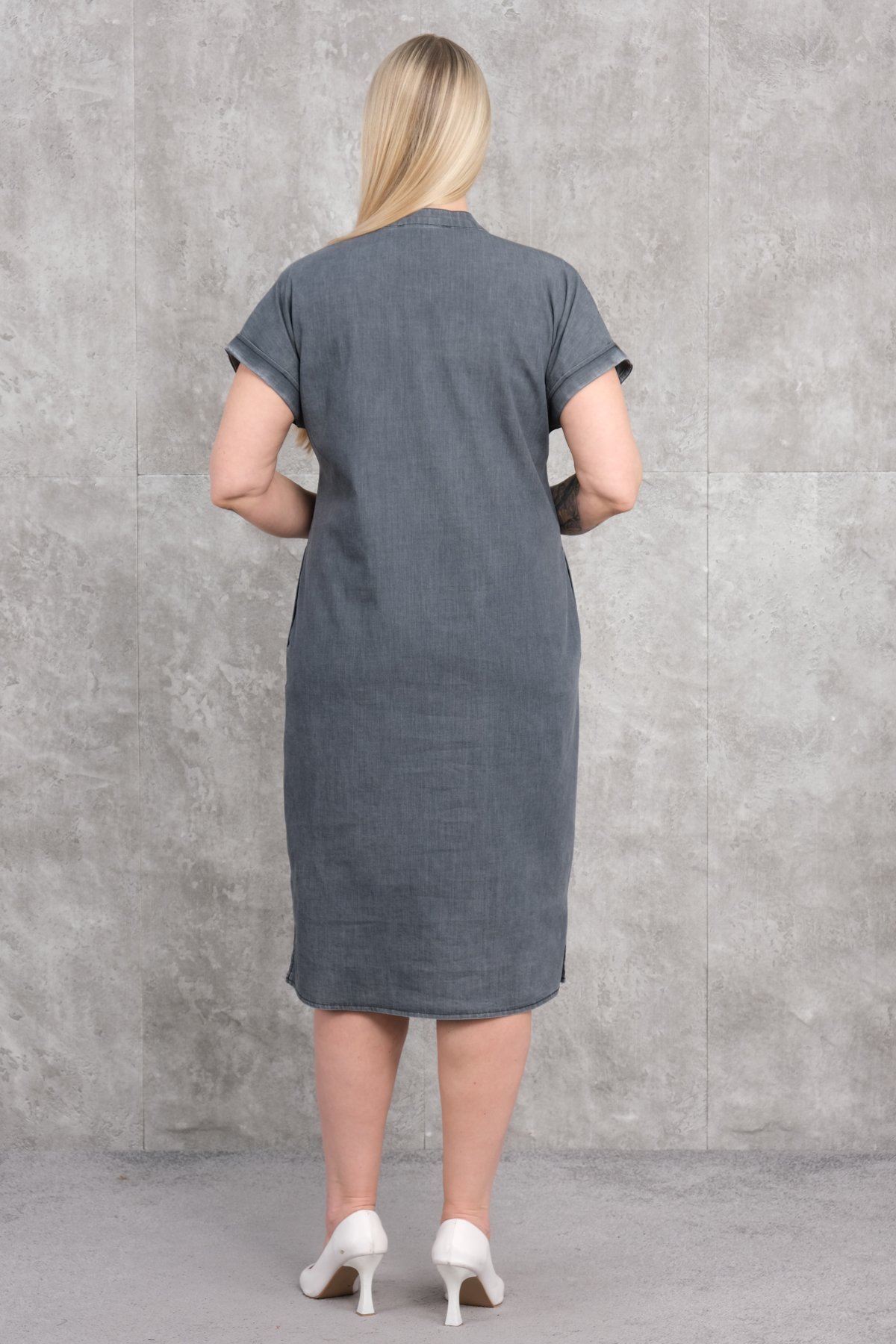 Джинсовое платье больших размеров-Серый