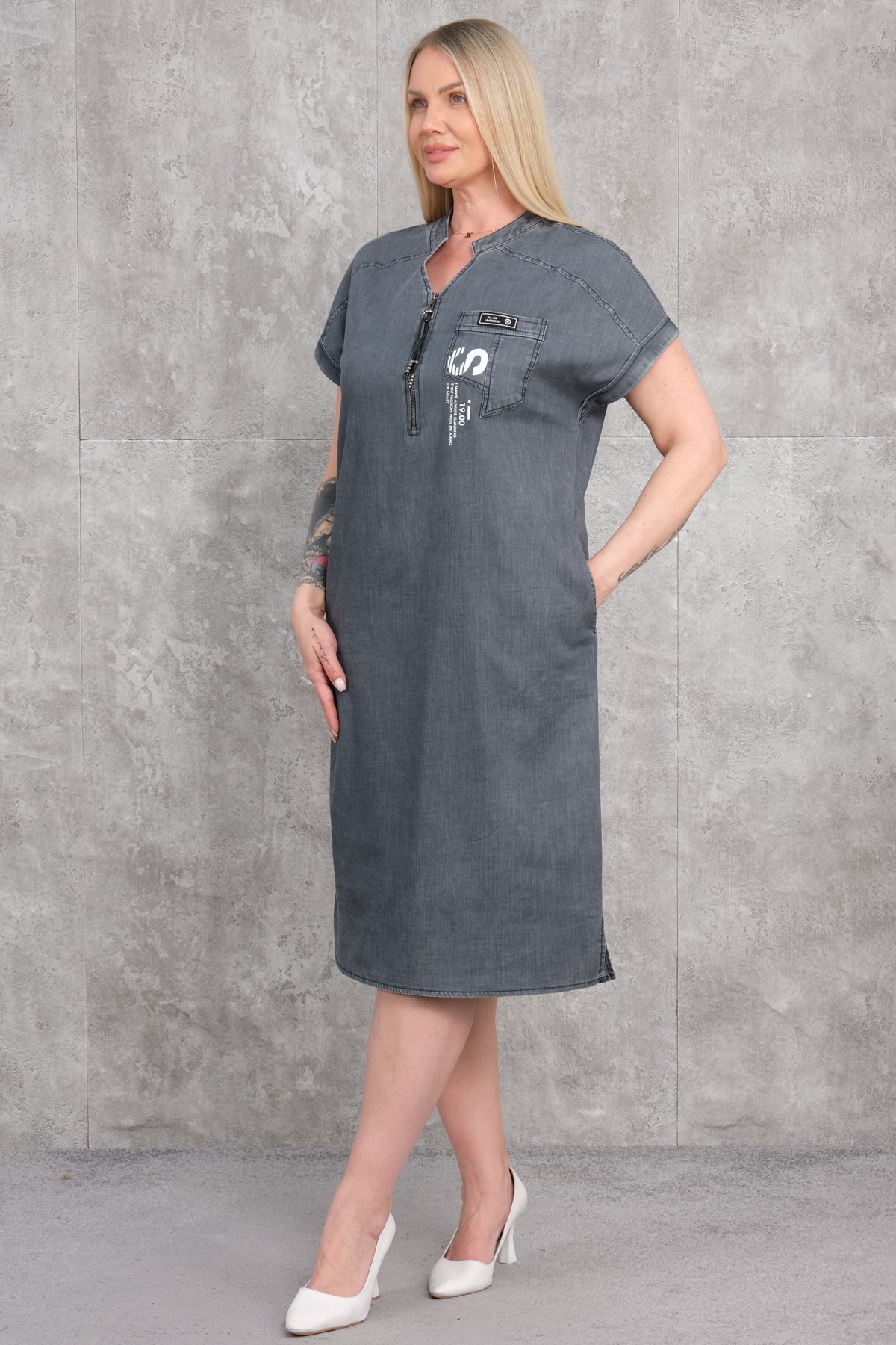 Джинсовое платье больших размеров-Серый