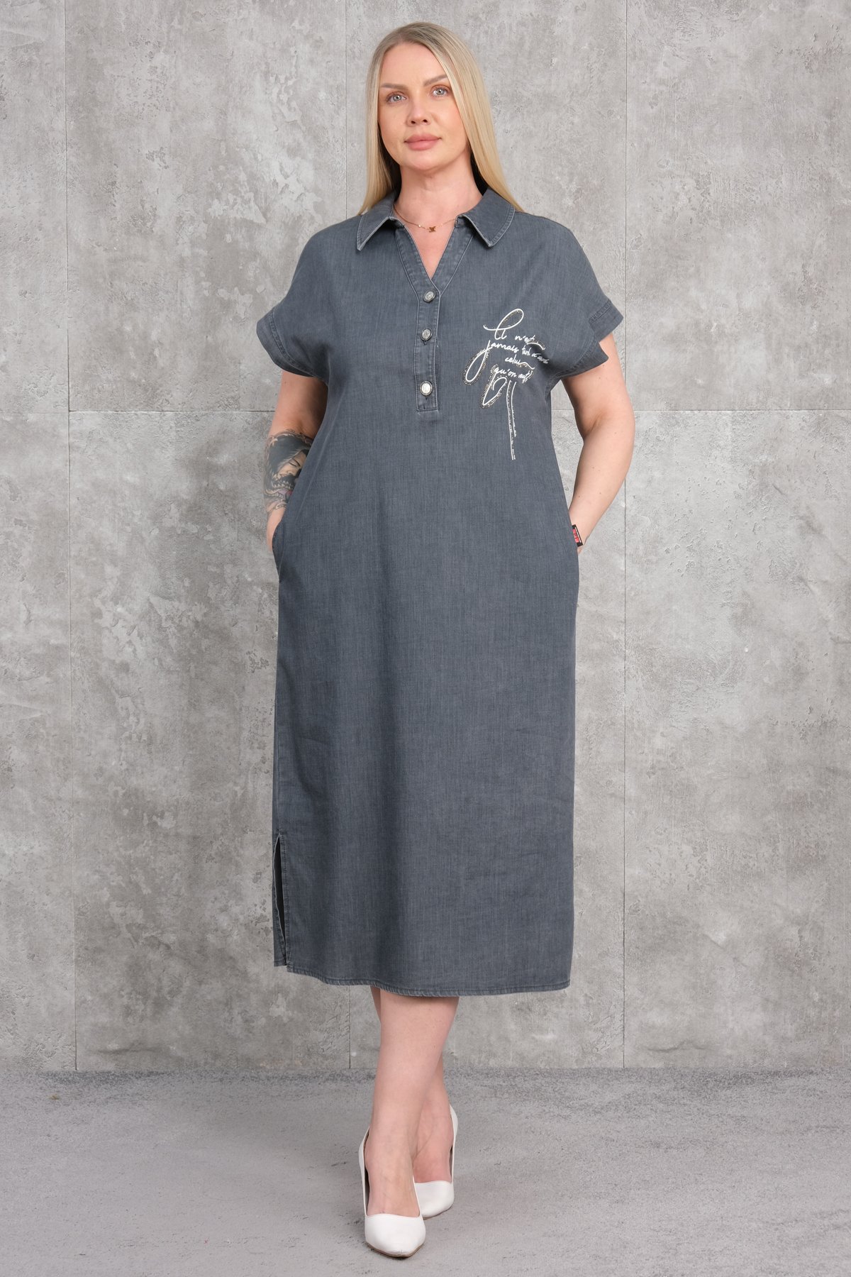Джинсовое платье больших размеров-Серый