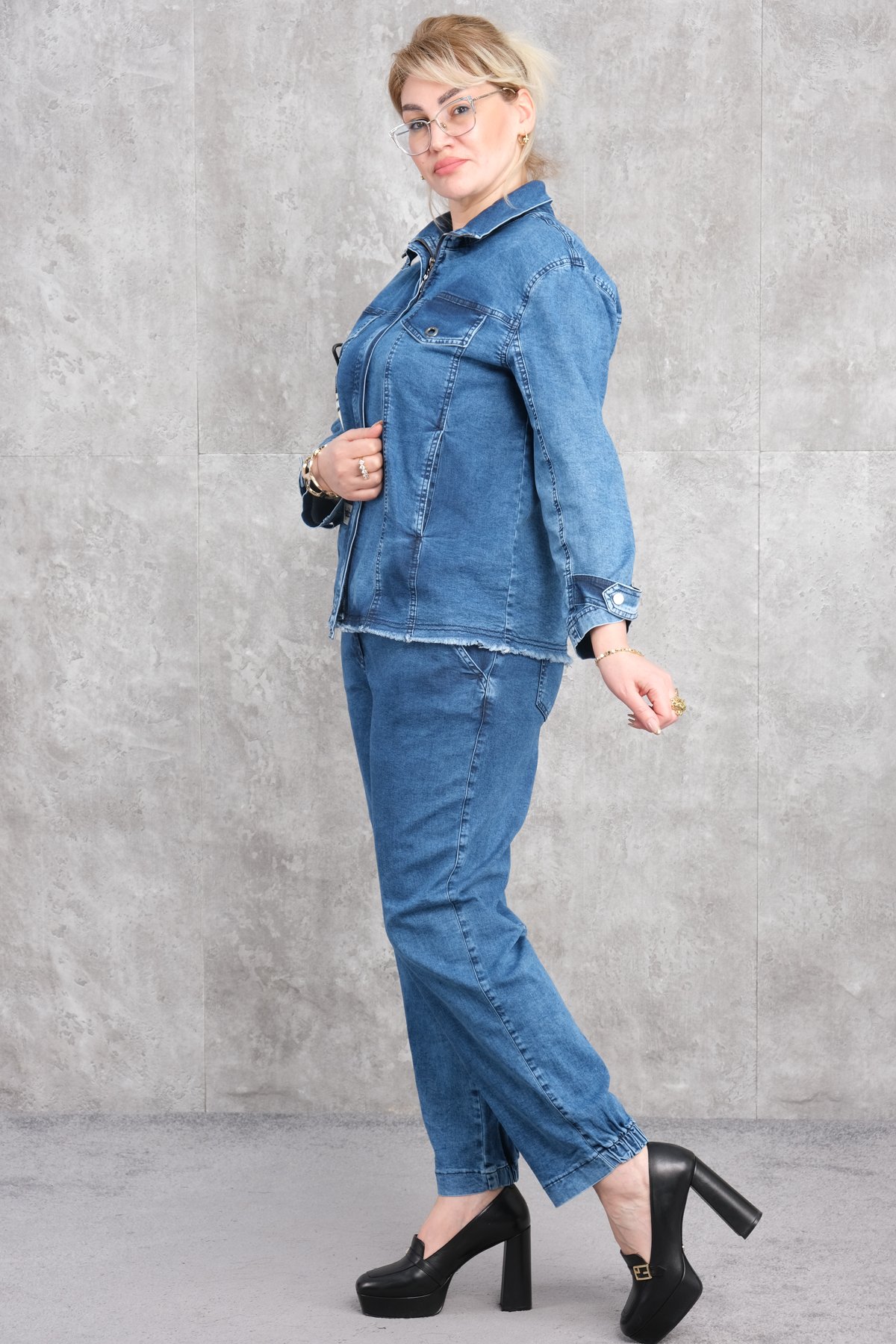 Womens Two-Piece Sports Set-Blue