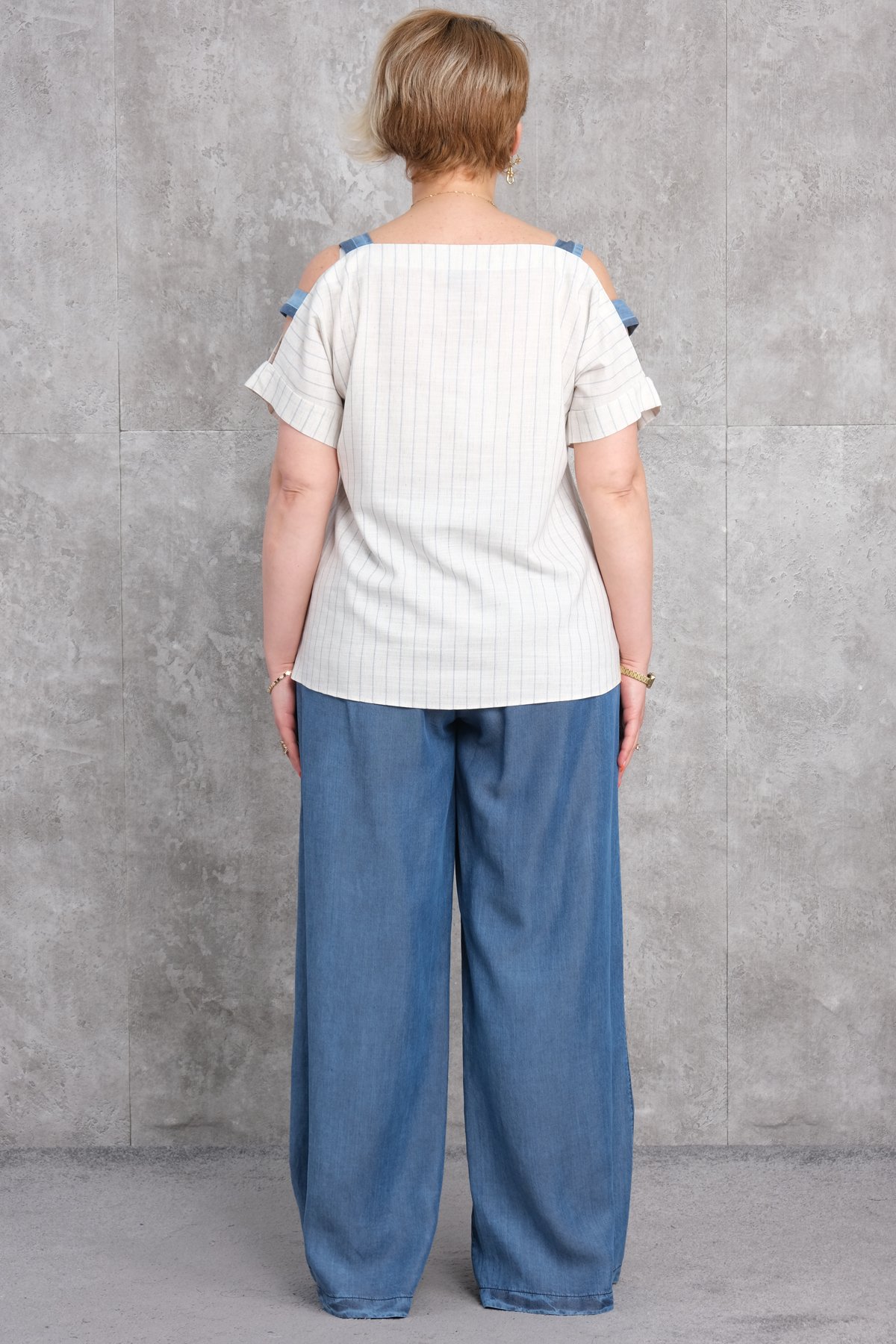 طقم رياضي نسائي مقاس كبير مكون من قطعتين-الأزرق