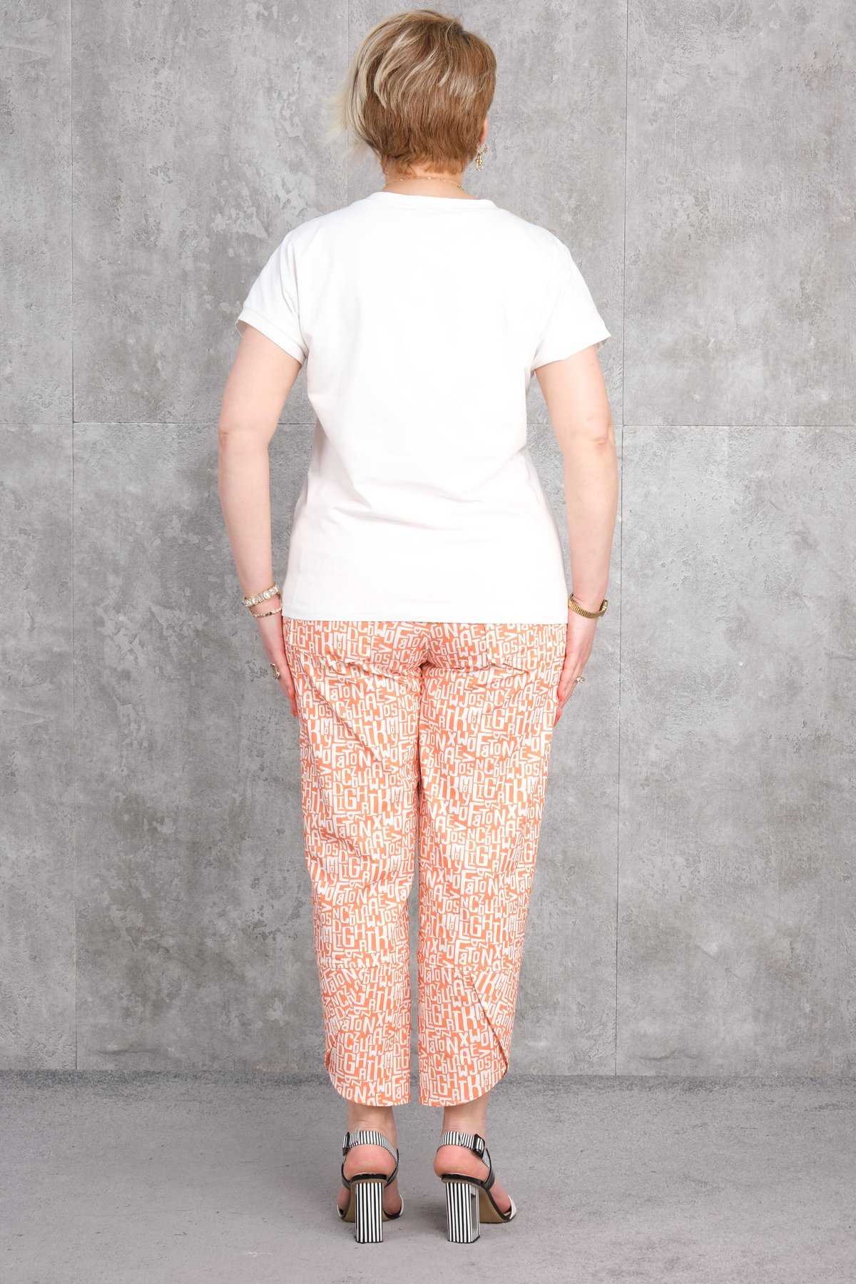 طقم من قطعتين مقاس كبير-السلمون الوردي