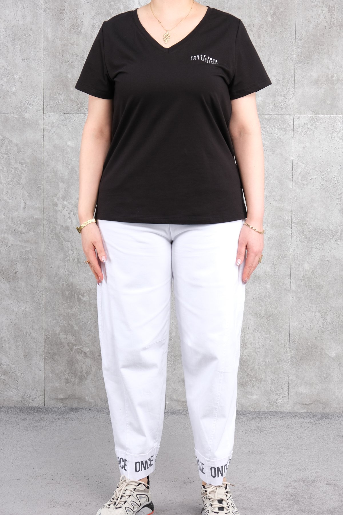 Plus Size Womens Two-Piece Sports Set-Black