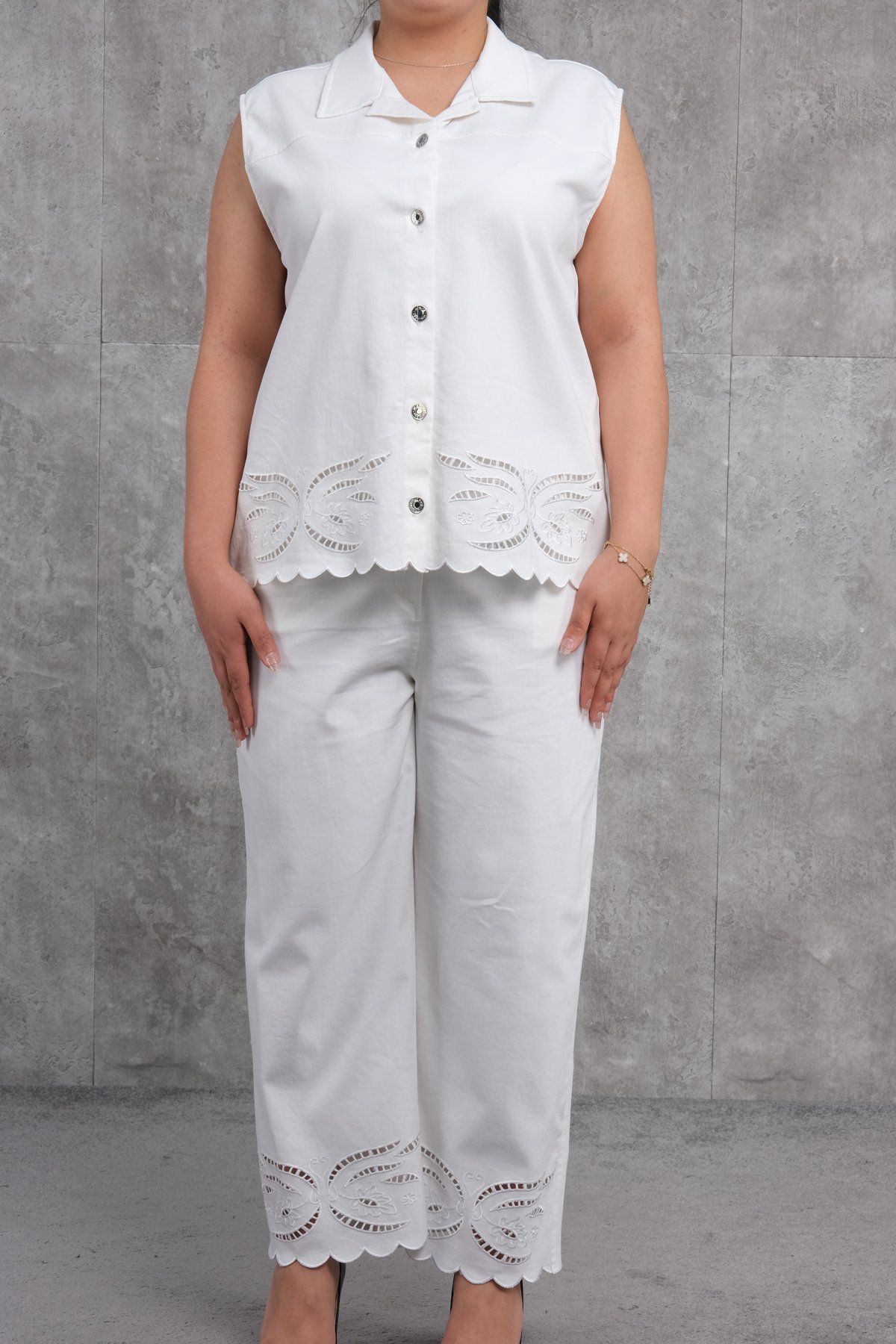 Комплект из двух предметов больших размеров-Белый