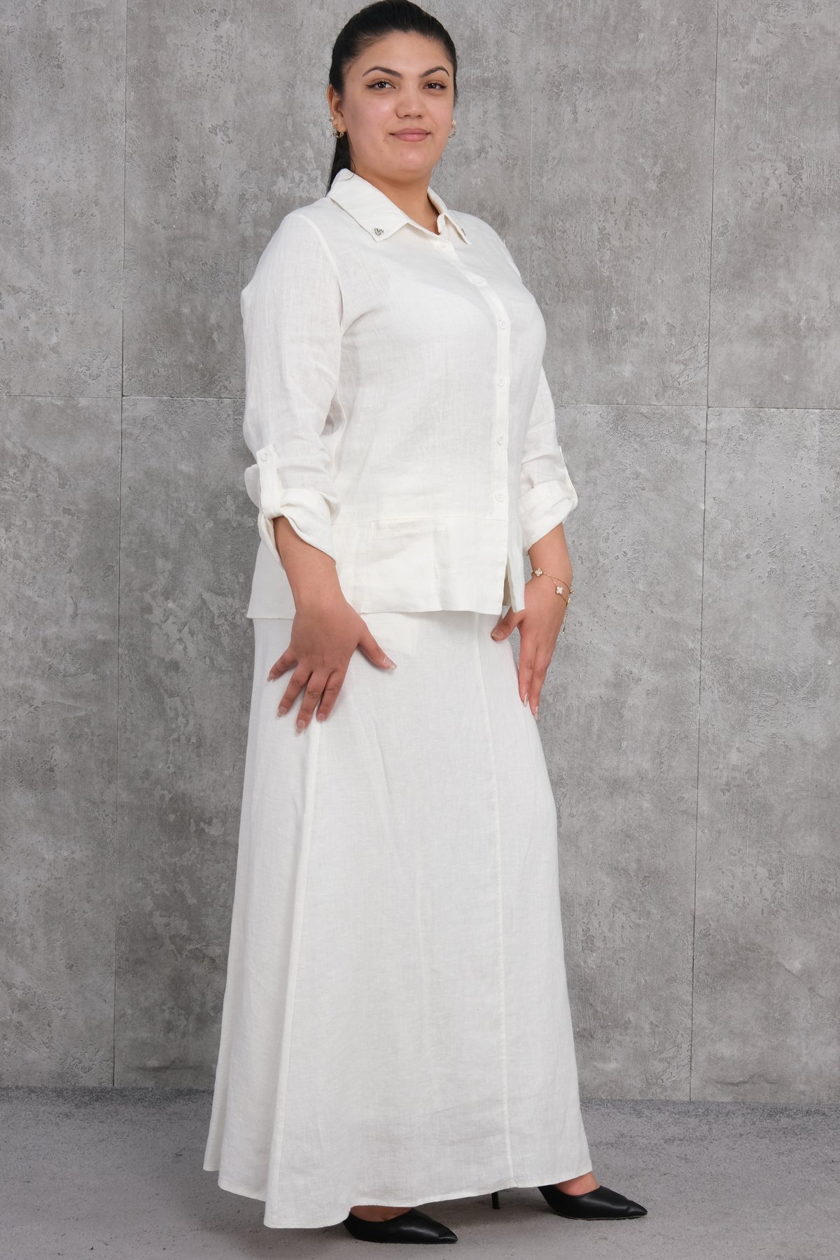 طقم من قطعتين مقاس كبير-بيج فاتح