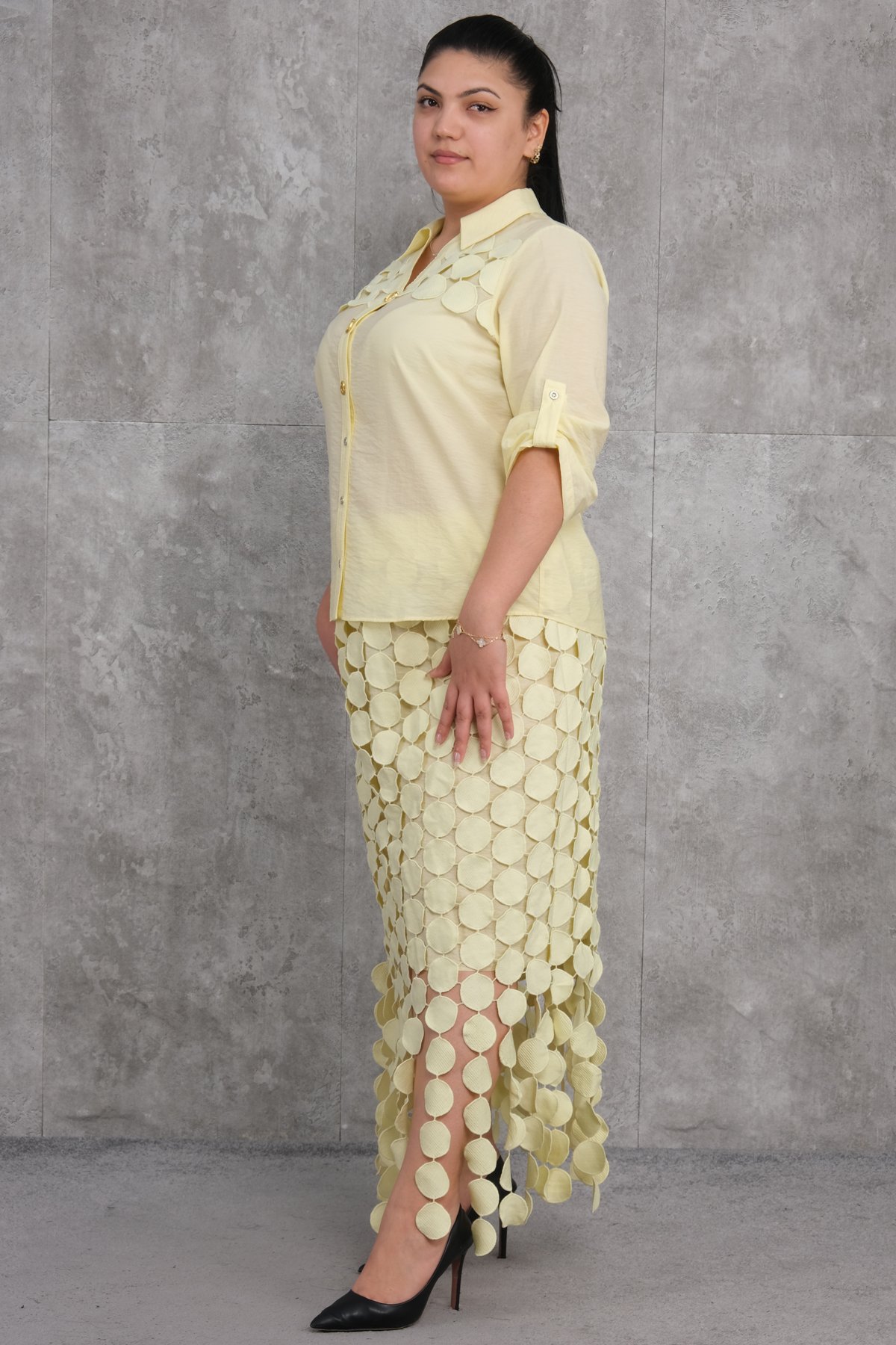 طقم من قطعتين مقاس كبير-الأصفر