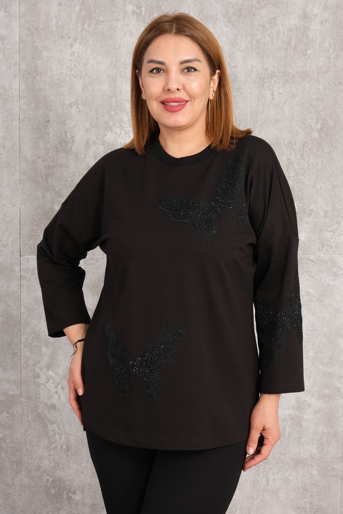 بلوزة مقاس كبير-الأسود