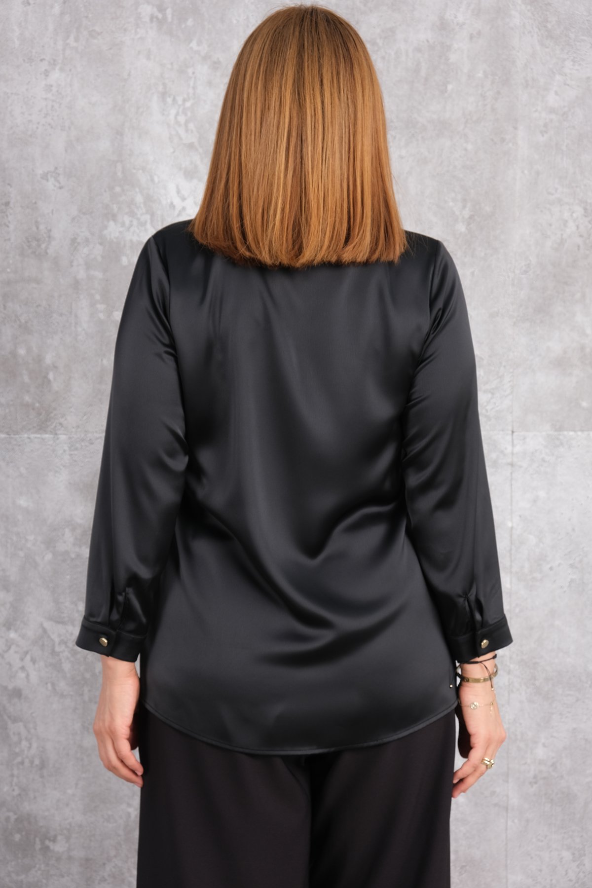 Super Plus Size Blouse-Black