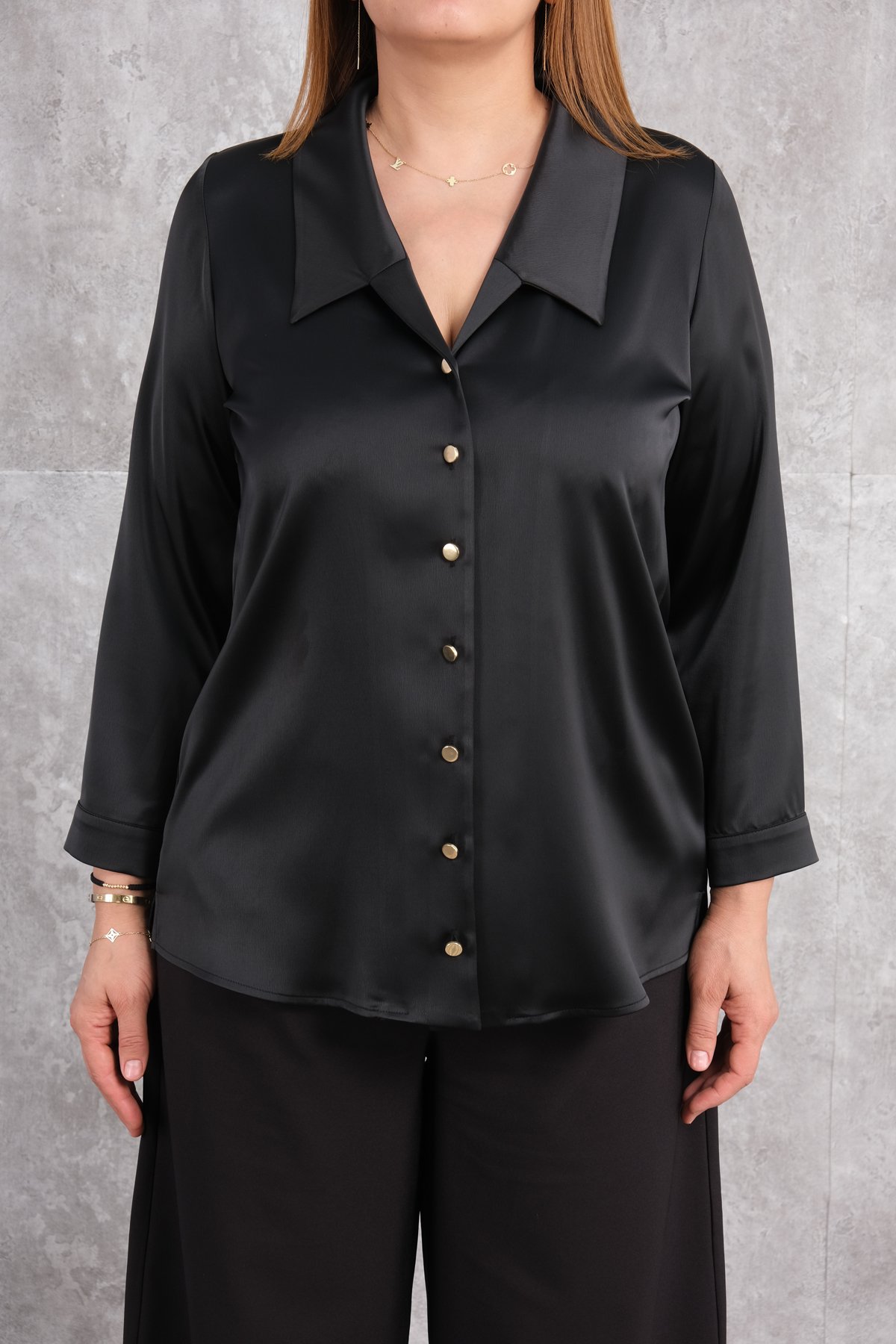 Super Plus Size Blouse-Black