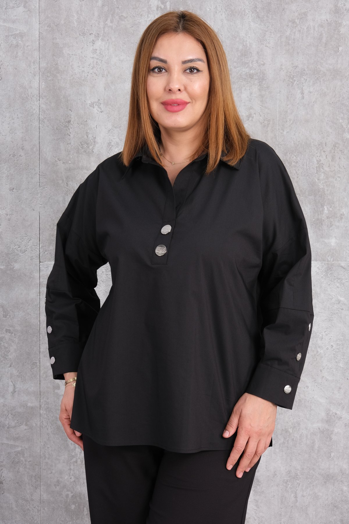 Super Plus Size Blouse-Black