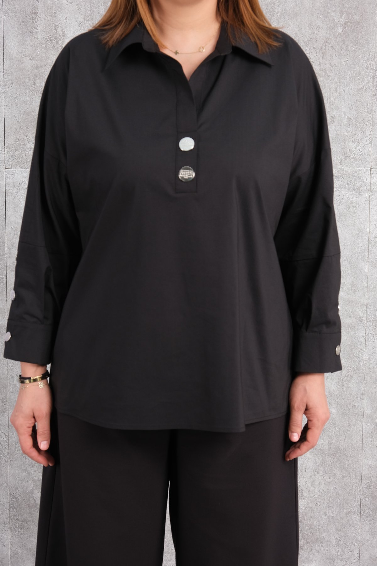 Super Plus Size Blouse-Black