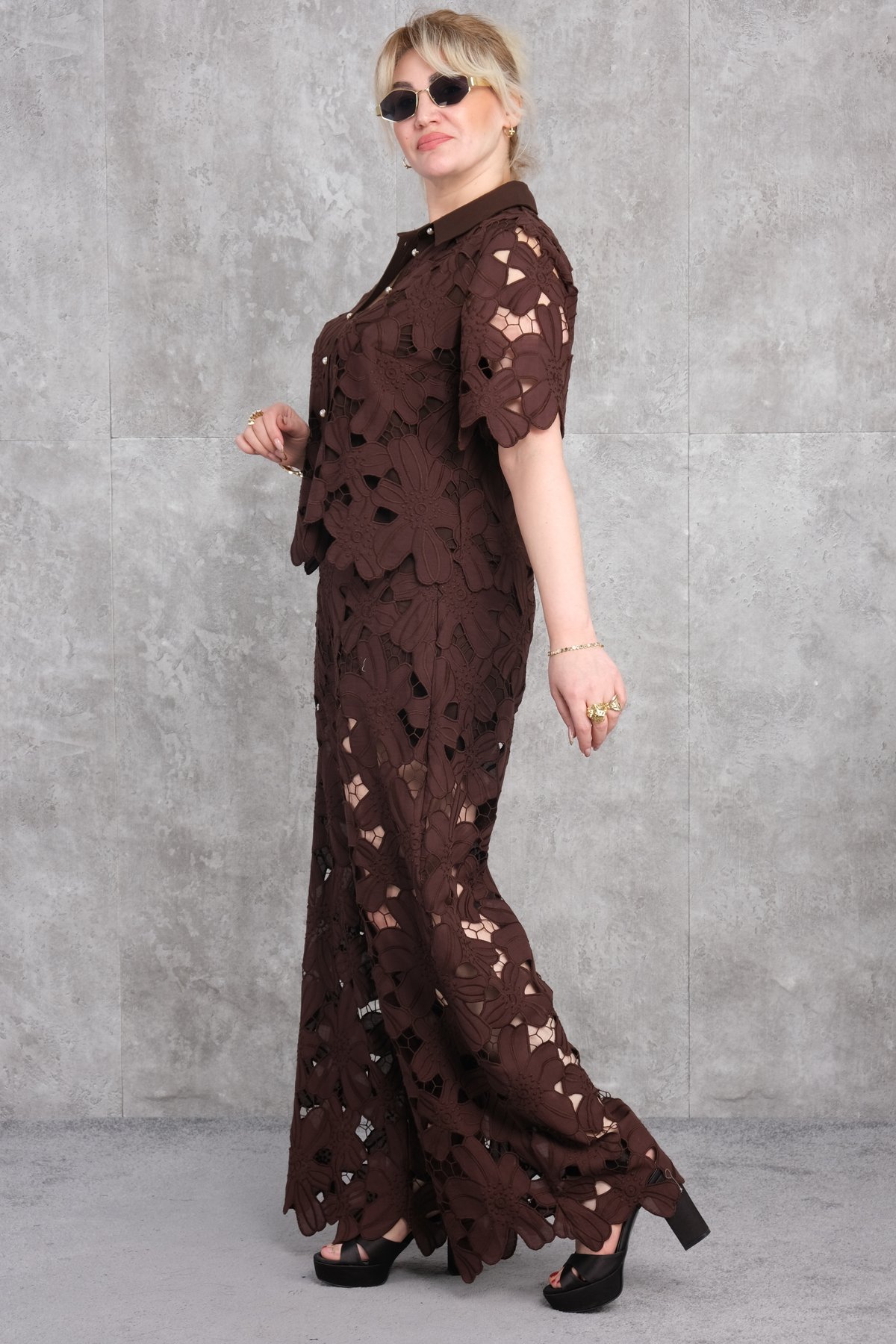 Комплект из двух предметов больших размеров-Коричневый