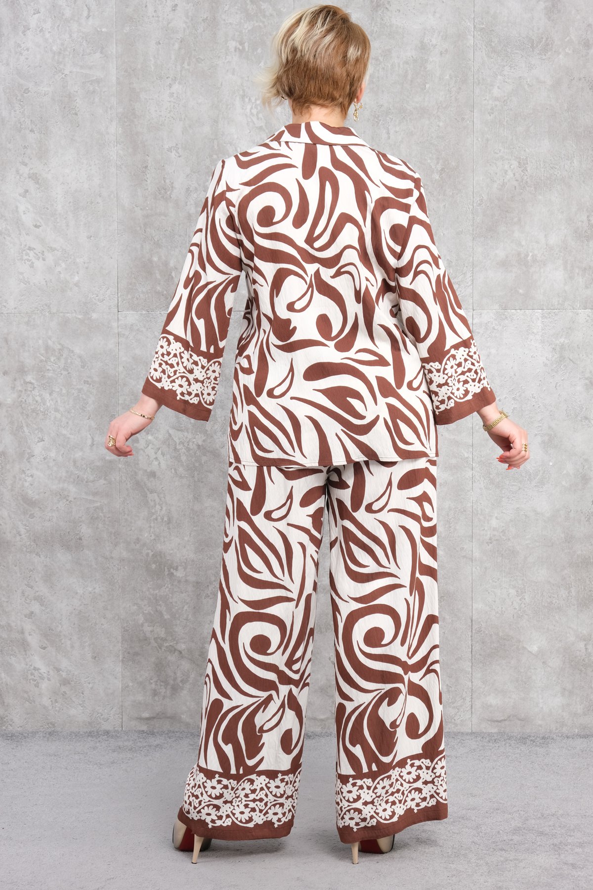 Super Plus Size Two-Piece Set-Brown