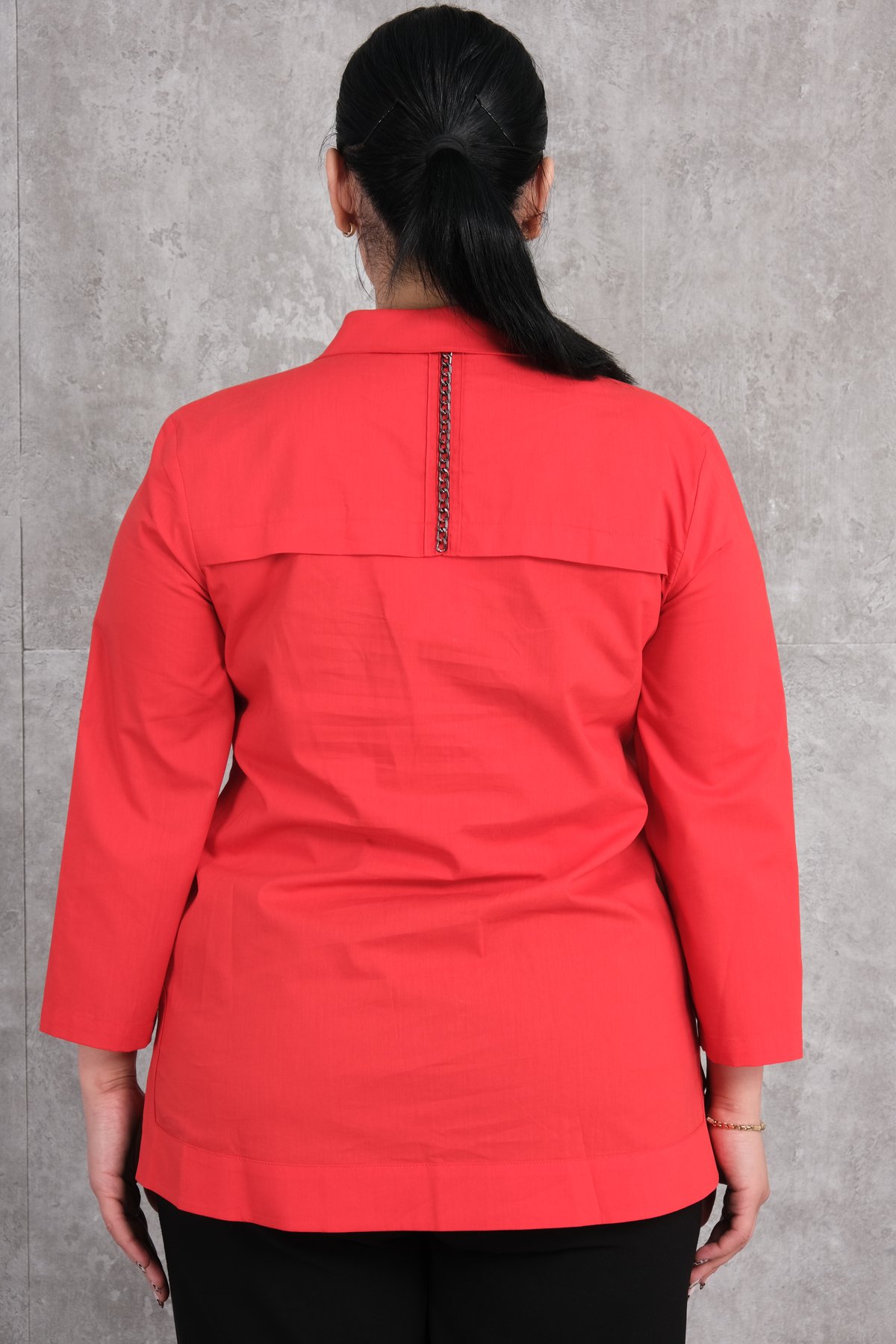 قميص مقاس كبير-الأحمر