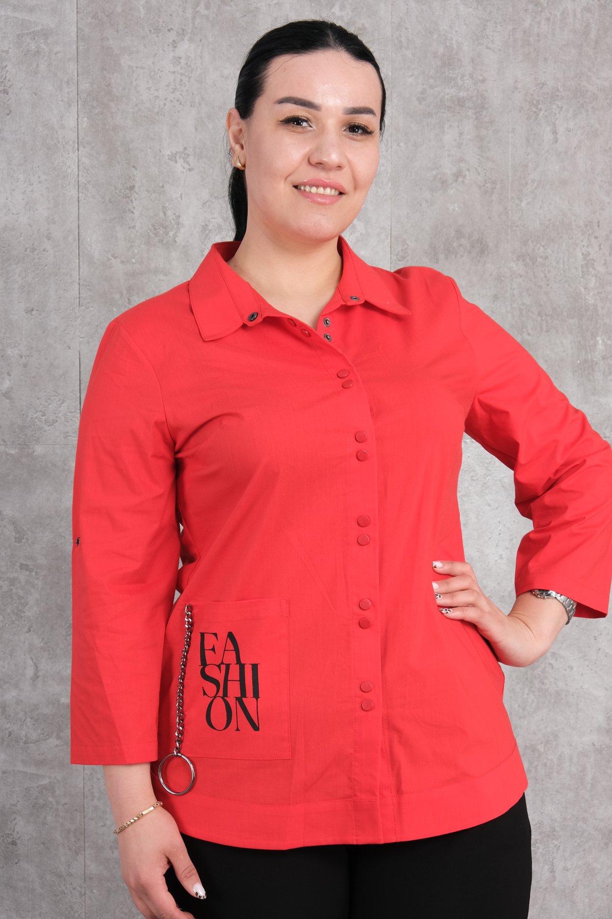 قميص مقاس كبير-الأحمر