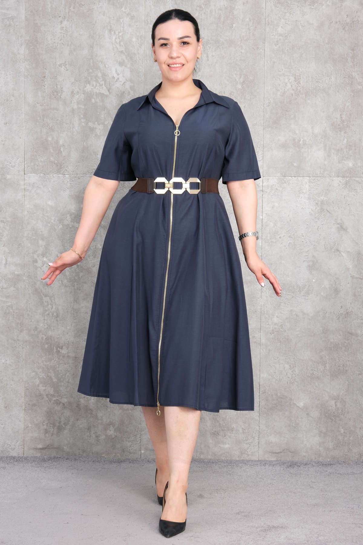 فستان مقاس كبير-الأزرق الغامق