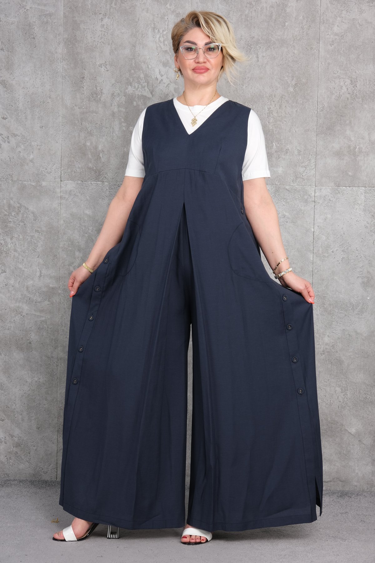 فستان مقاس كبير-الأزرق الغامق