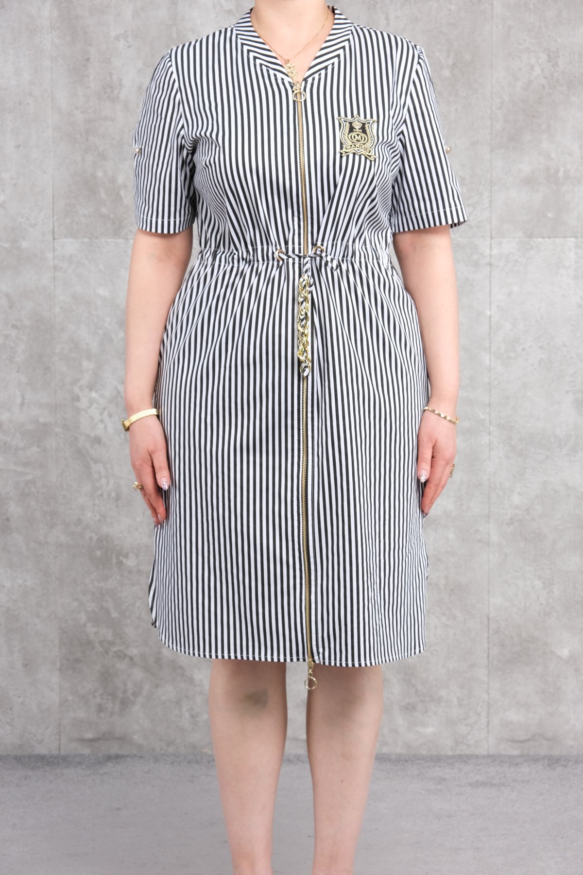 فستان مقاس كبير-الأسود