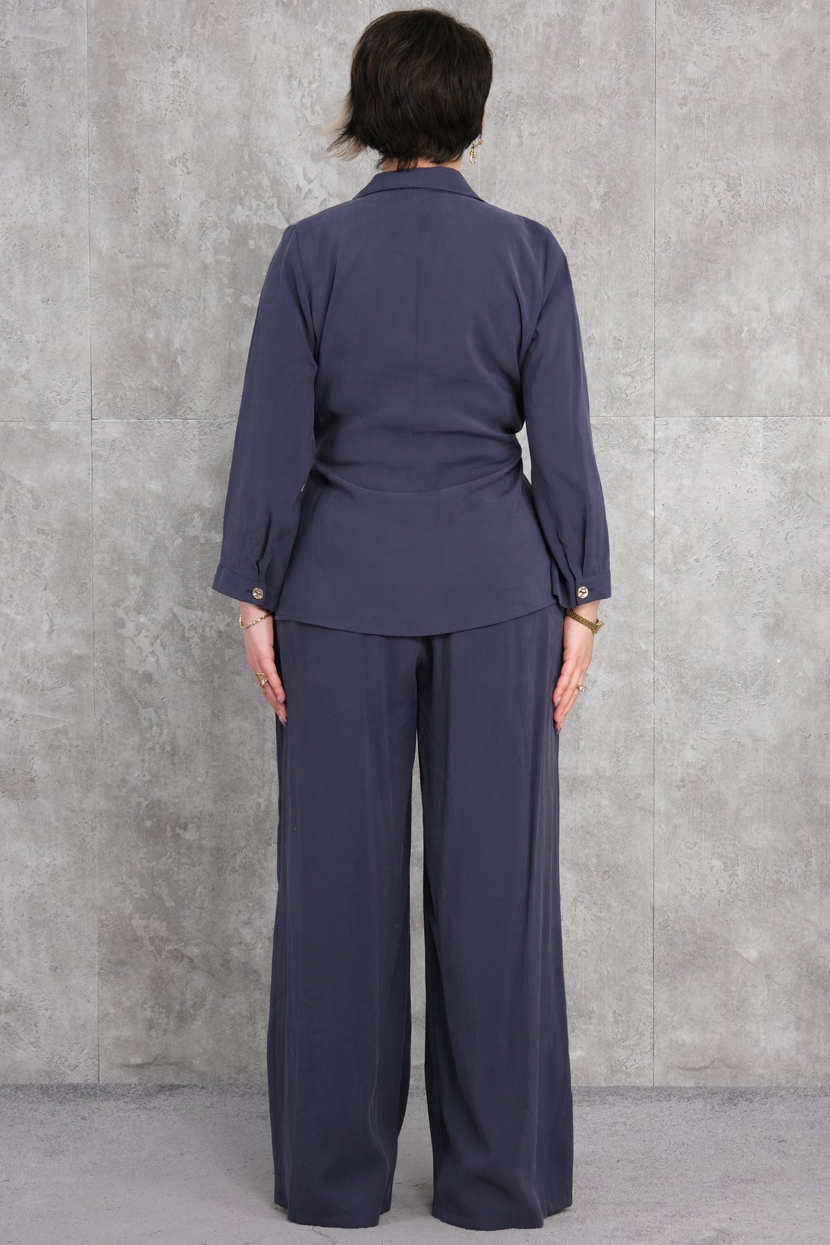 طقم من قطعتين مقاس كبير-اينديجو