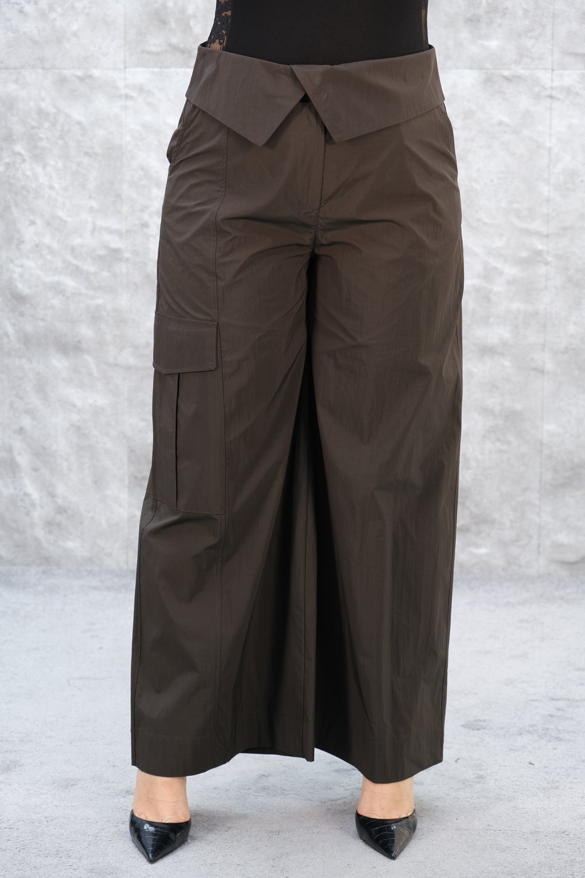 بنطال واسع الأرجل مقاس كبير-البني