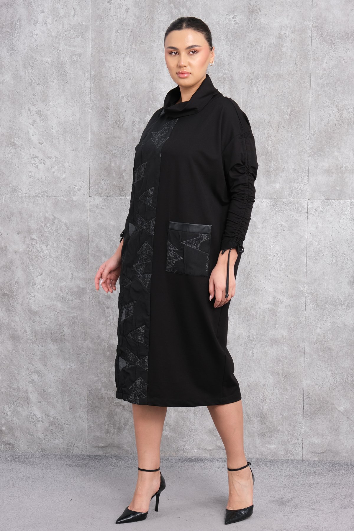 فستان مقاس كبير-الأسود