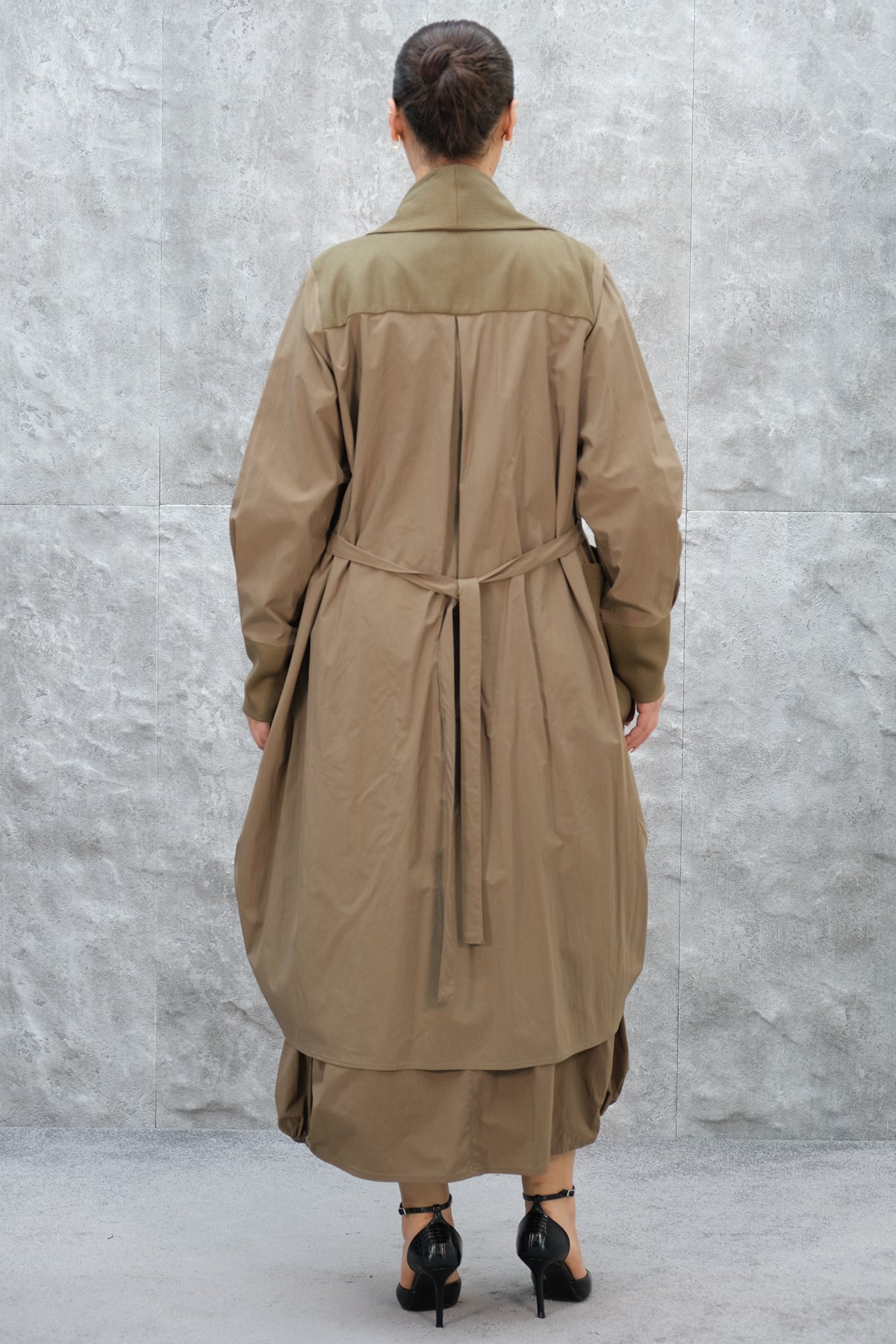 معطف ترنش مقاس كبير-فرو المنك