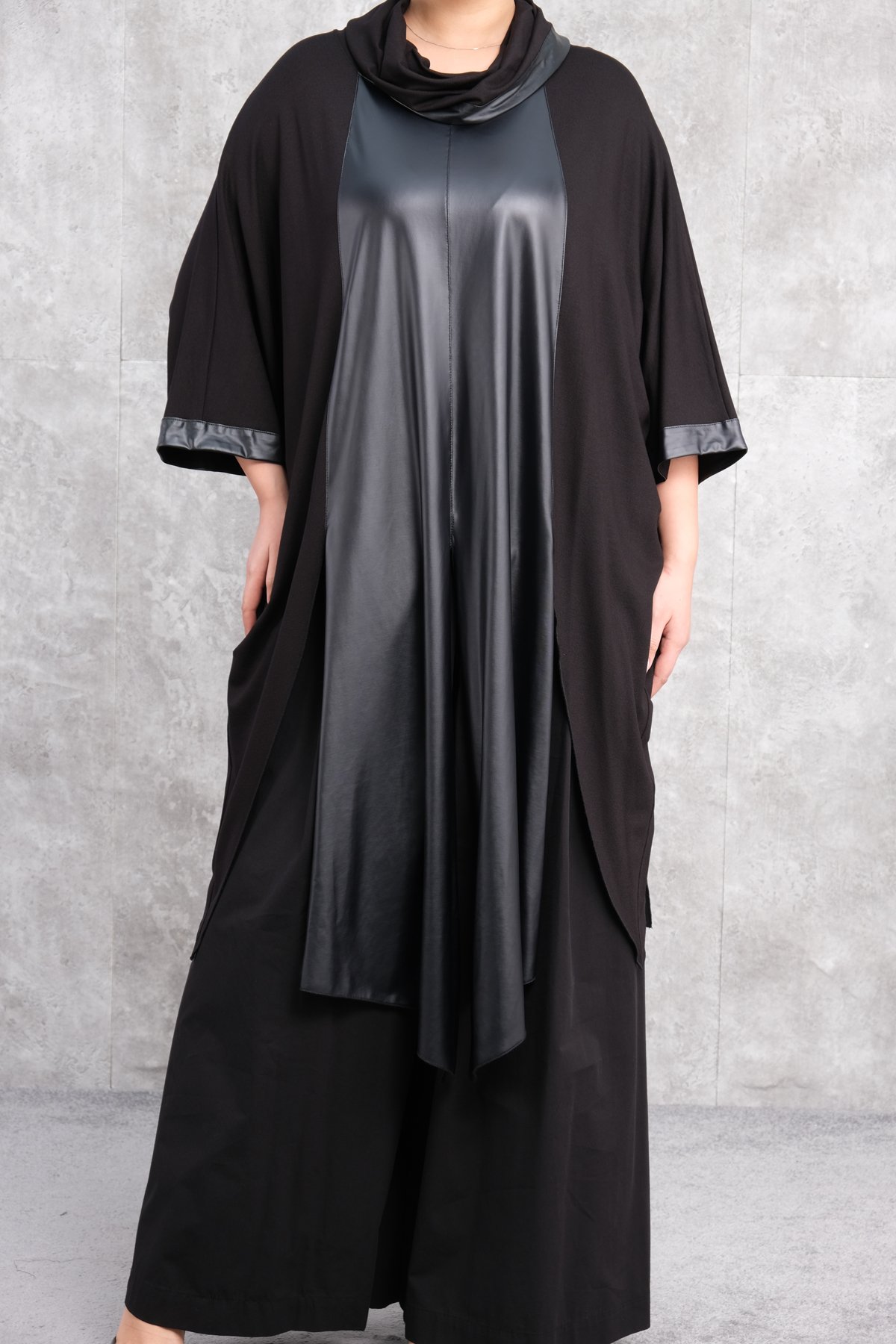 بونشو نسائي مقاس كبير-الأسود