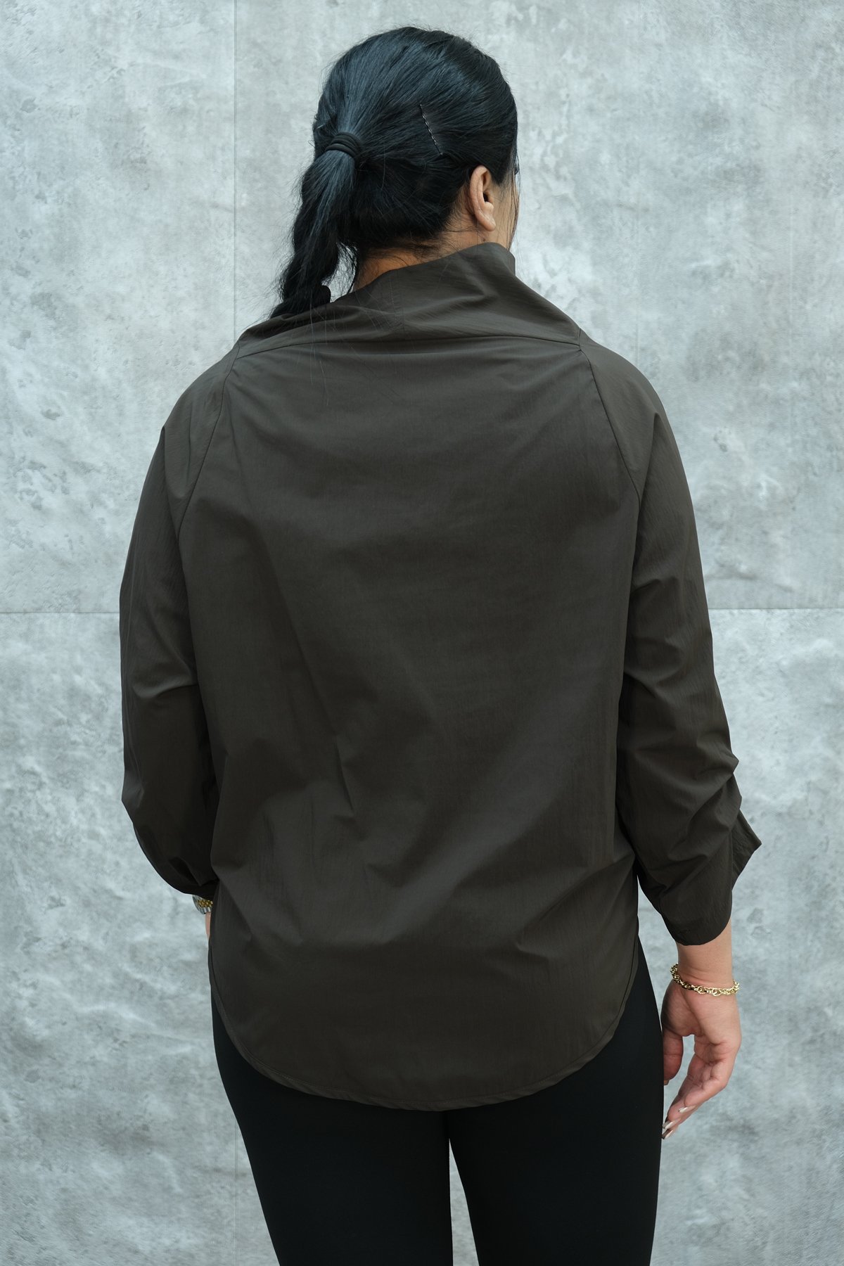 بلوزة مقاس كبير-البني