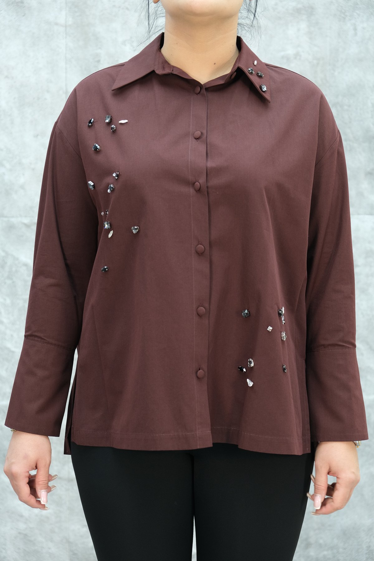 قميص مقاس كبير-الأحمر الأرجواني الغامق