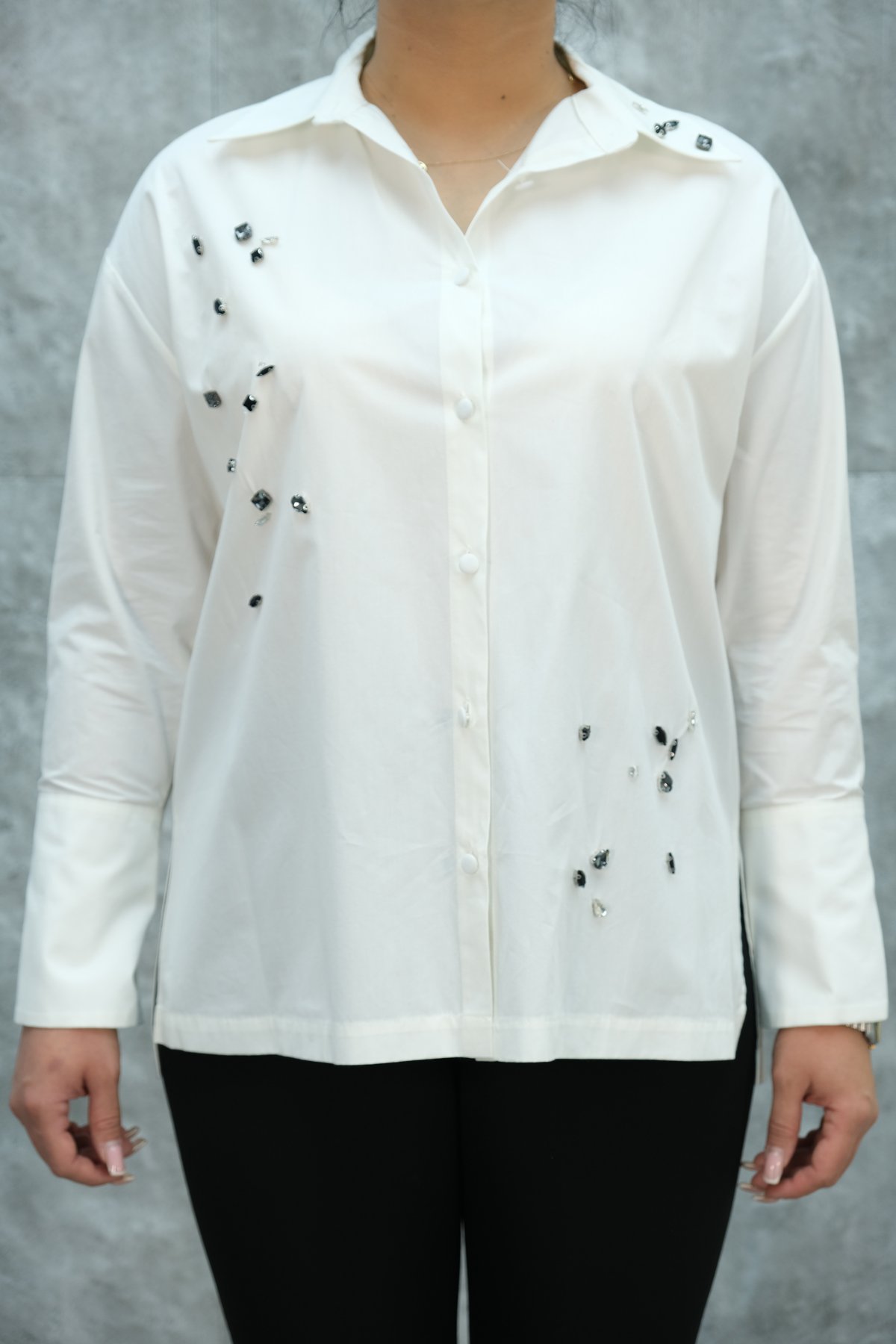 قميص مقاس كبير-بيج فاتح