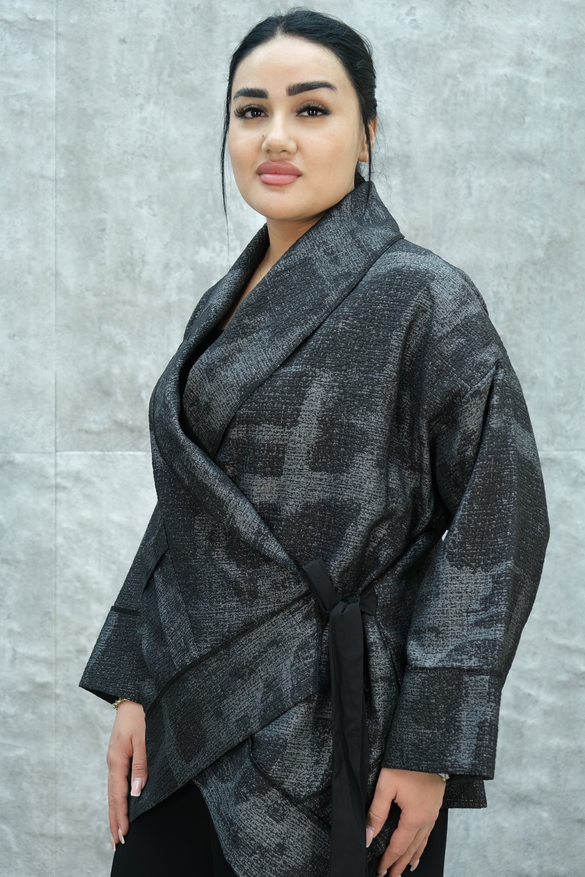 Пиджак больших размеров-Серый