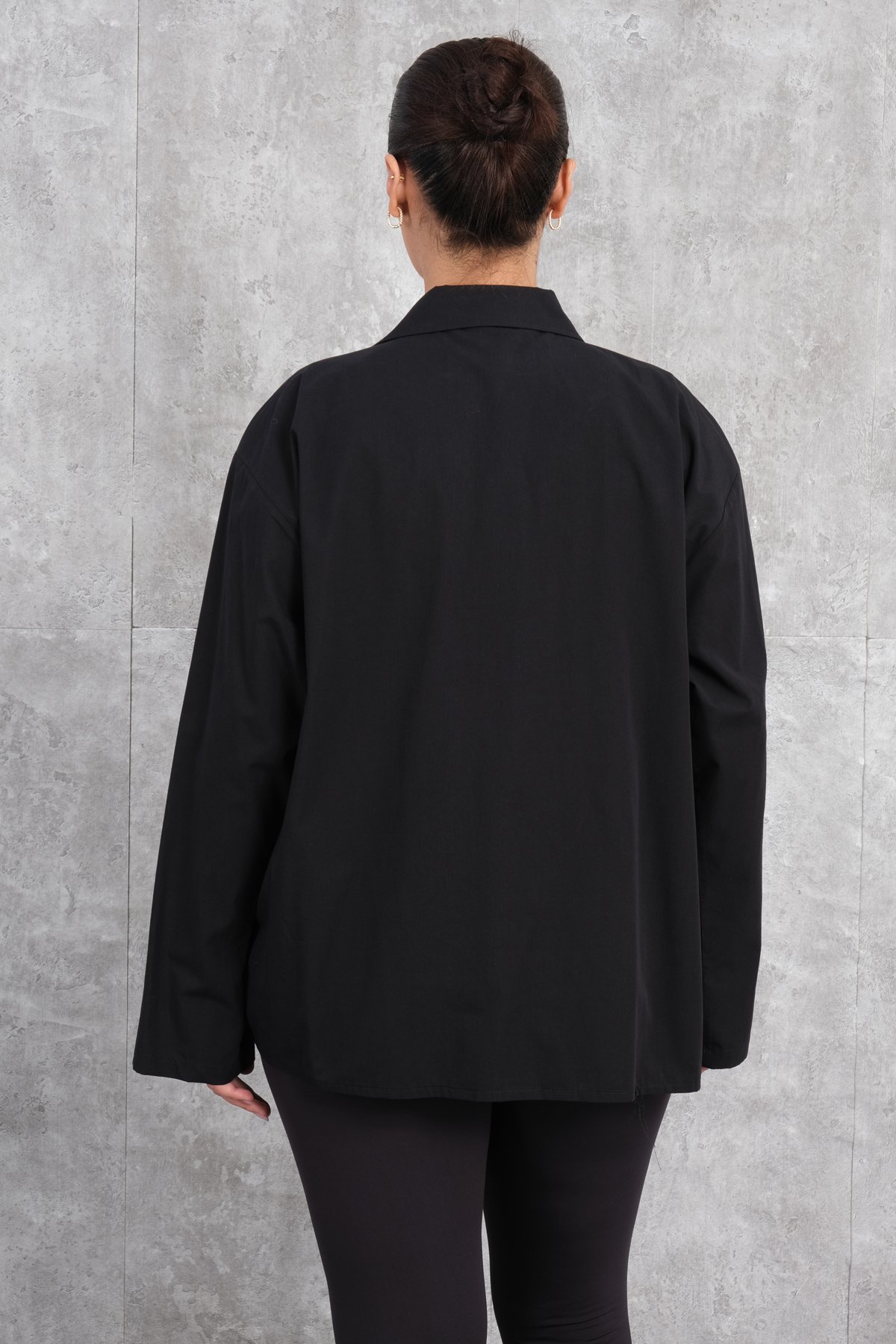 بلوزة مقاس كبير-الأسود