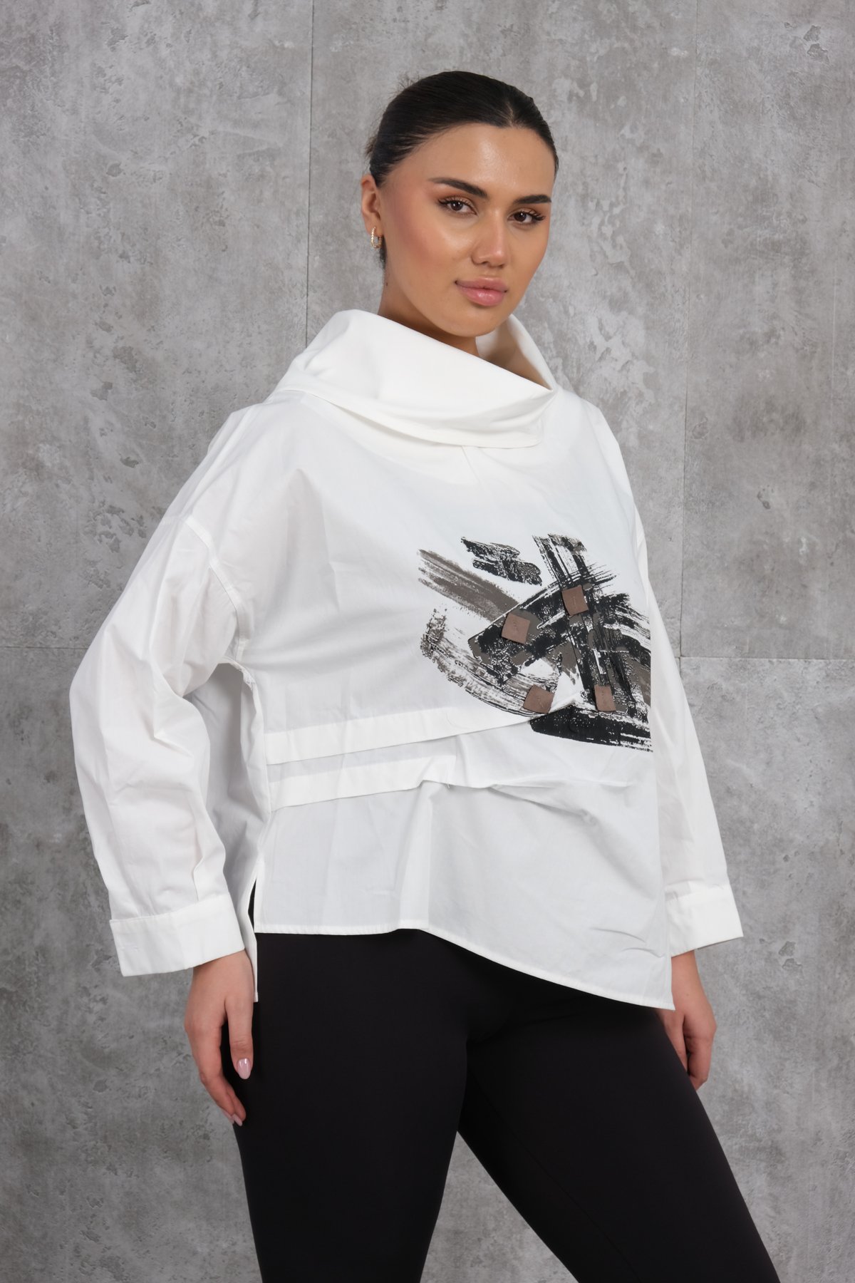 بلوزة مقاس كبير-بيج فاتح