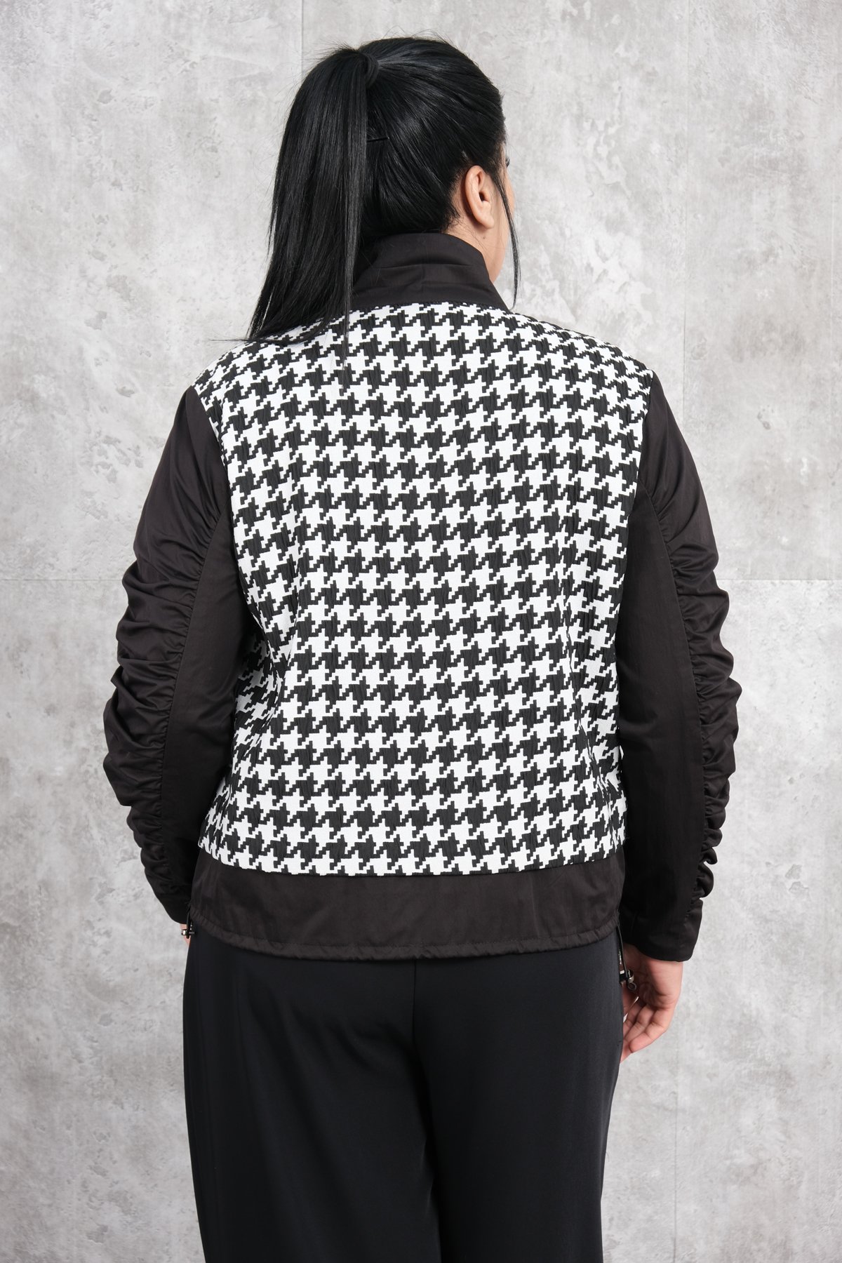 جاكيت مقاس كبير-الأبيض