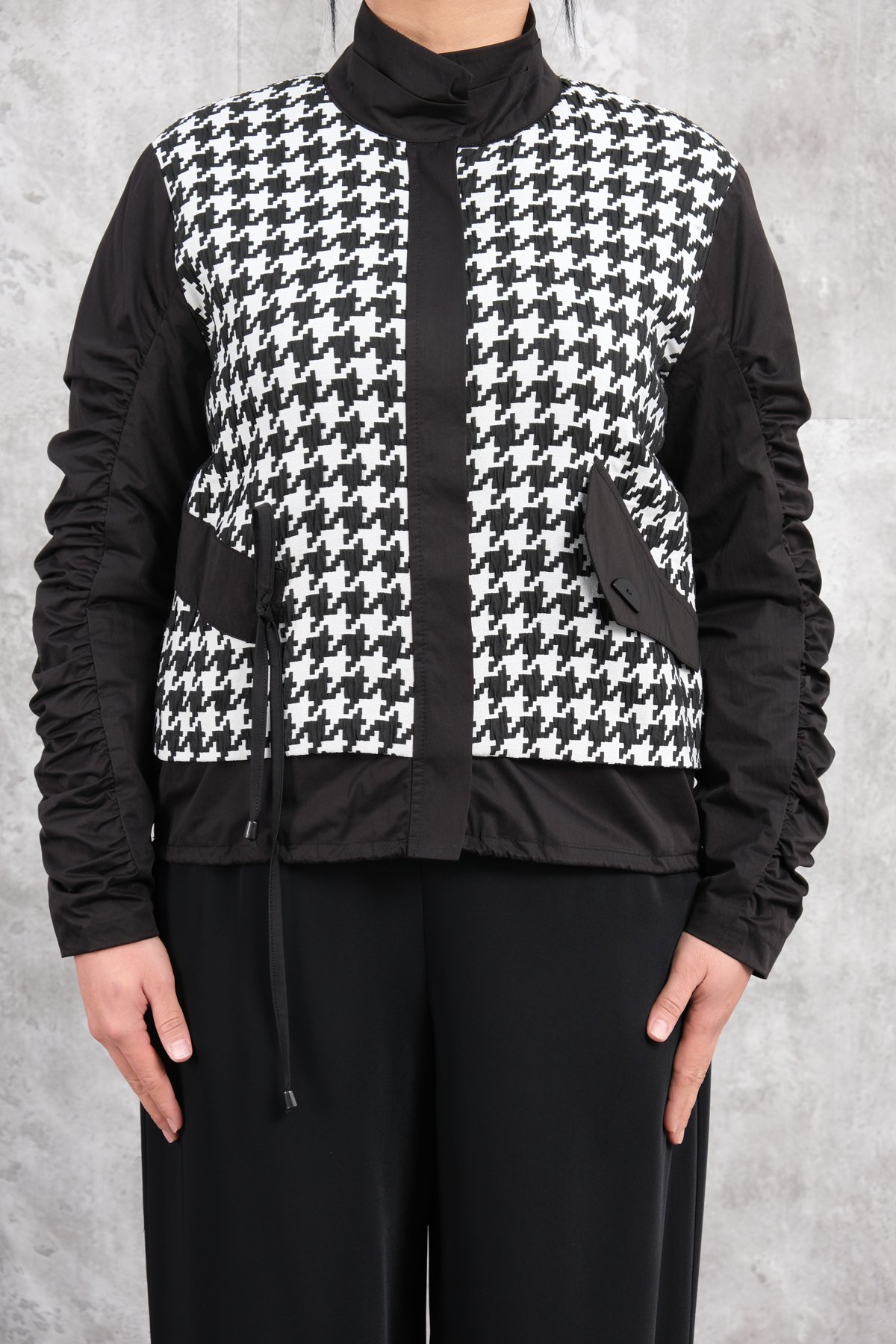 جاكيت مقاس كبير-الأبيض